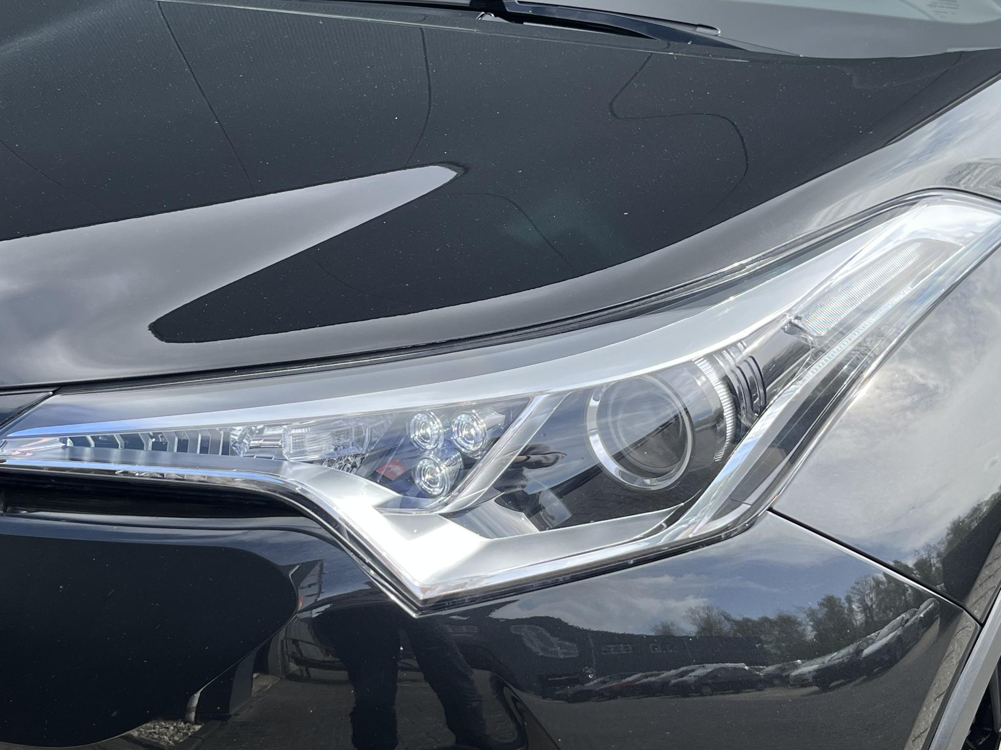 Foto van Toyota Toyota C-hr