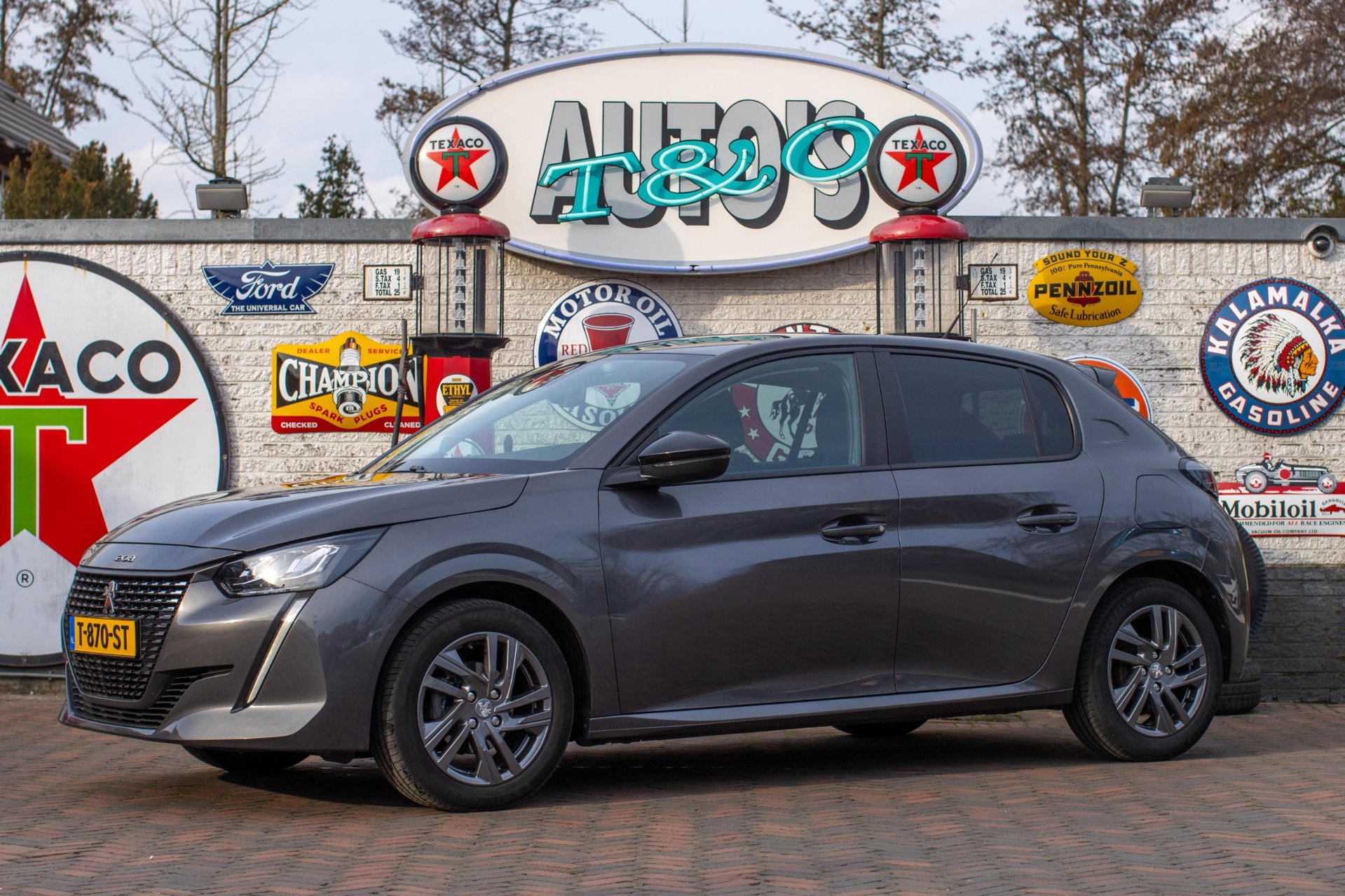 Peugeot 208 1.2 PureTech Allure CarPlay 1e Eig. 38.200 km +NAP 2022 - voorkant