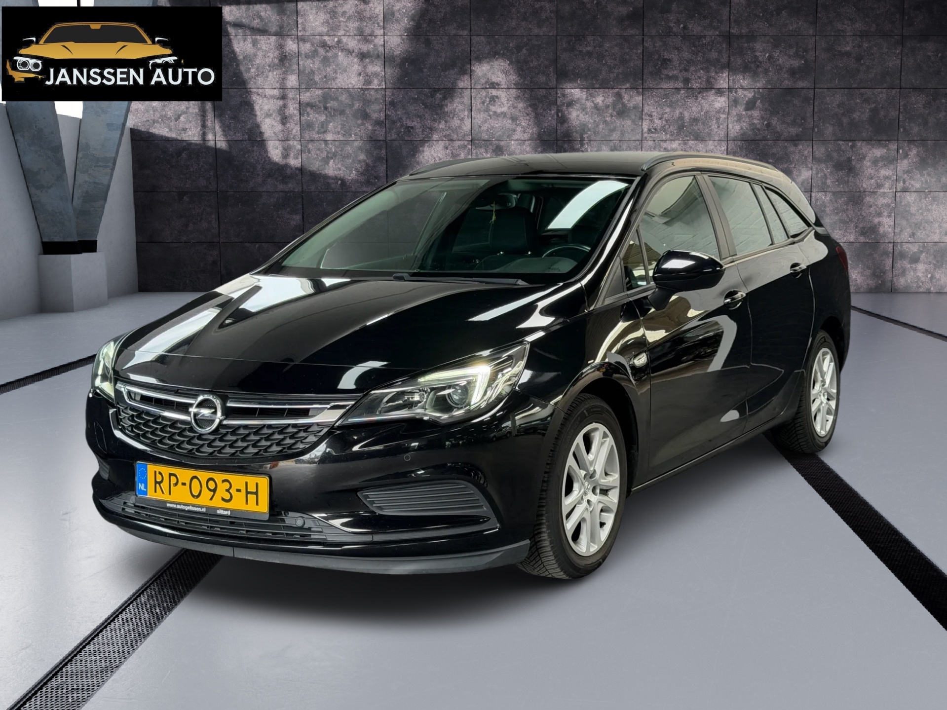 Opel Astra Sports Tourer 1.6 CDTI Online Edition | Handelsprijs | NL Auto | Nette en goed rijdende auto 2018 - voorkant