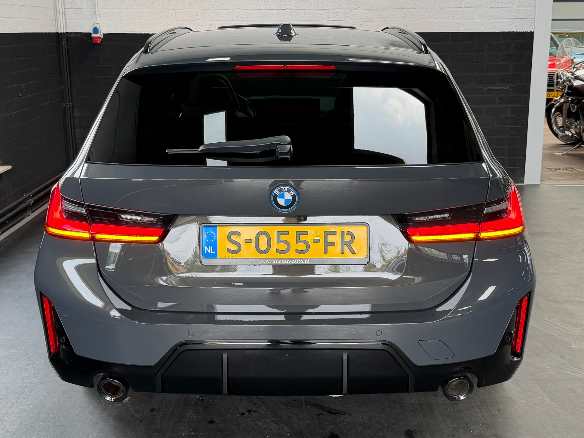 Foto van BMW 330e