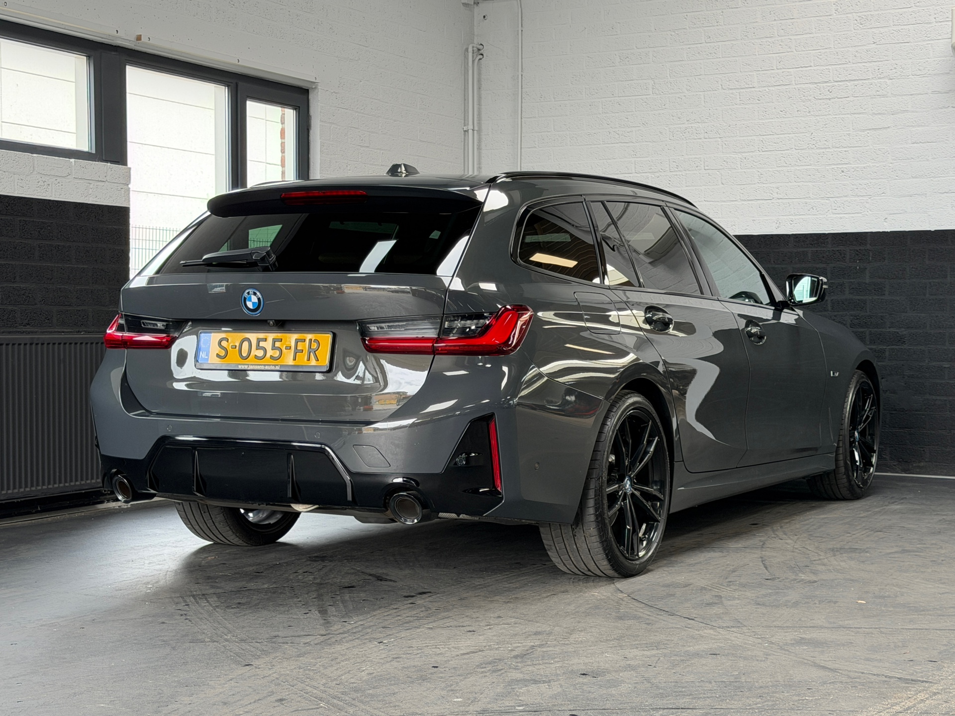 Foto van BMW 330e