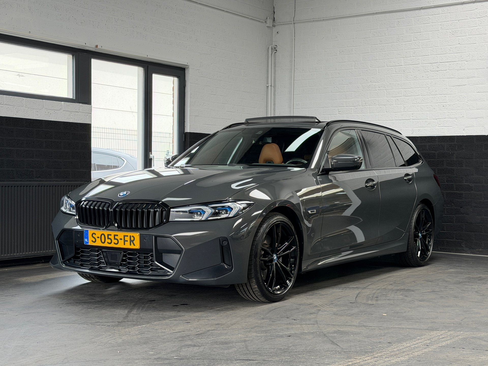 Foto van BMW 330e