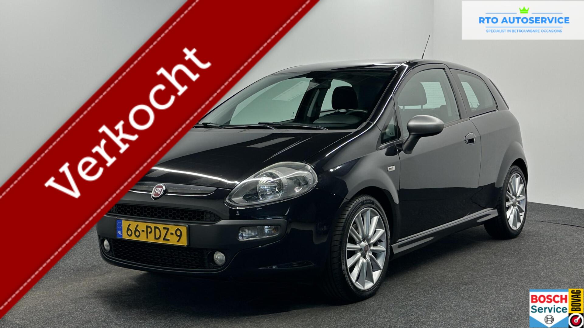 Fiat Fiat Punto 1.4 EVO TREKHAAK LM ECC CRUISE. 2011 - voorkant