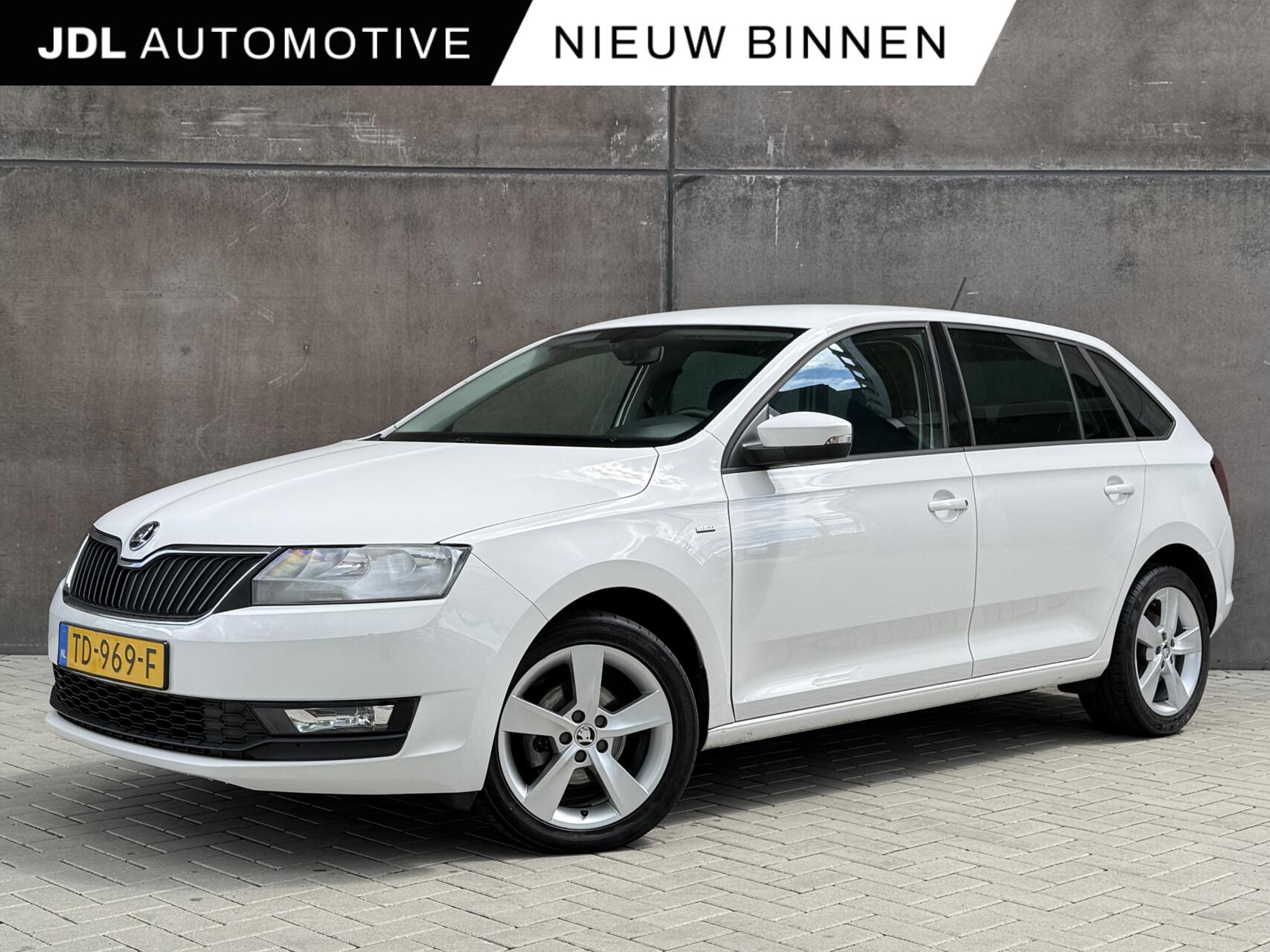 Foto van SKODA RAPID