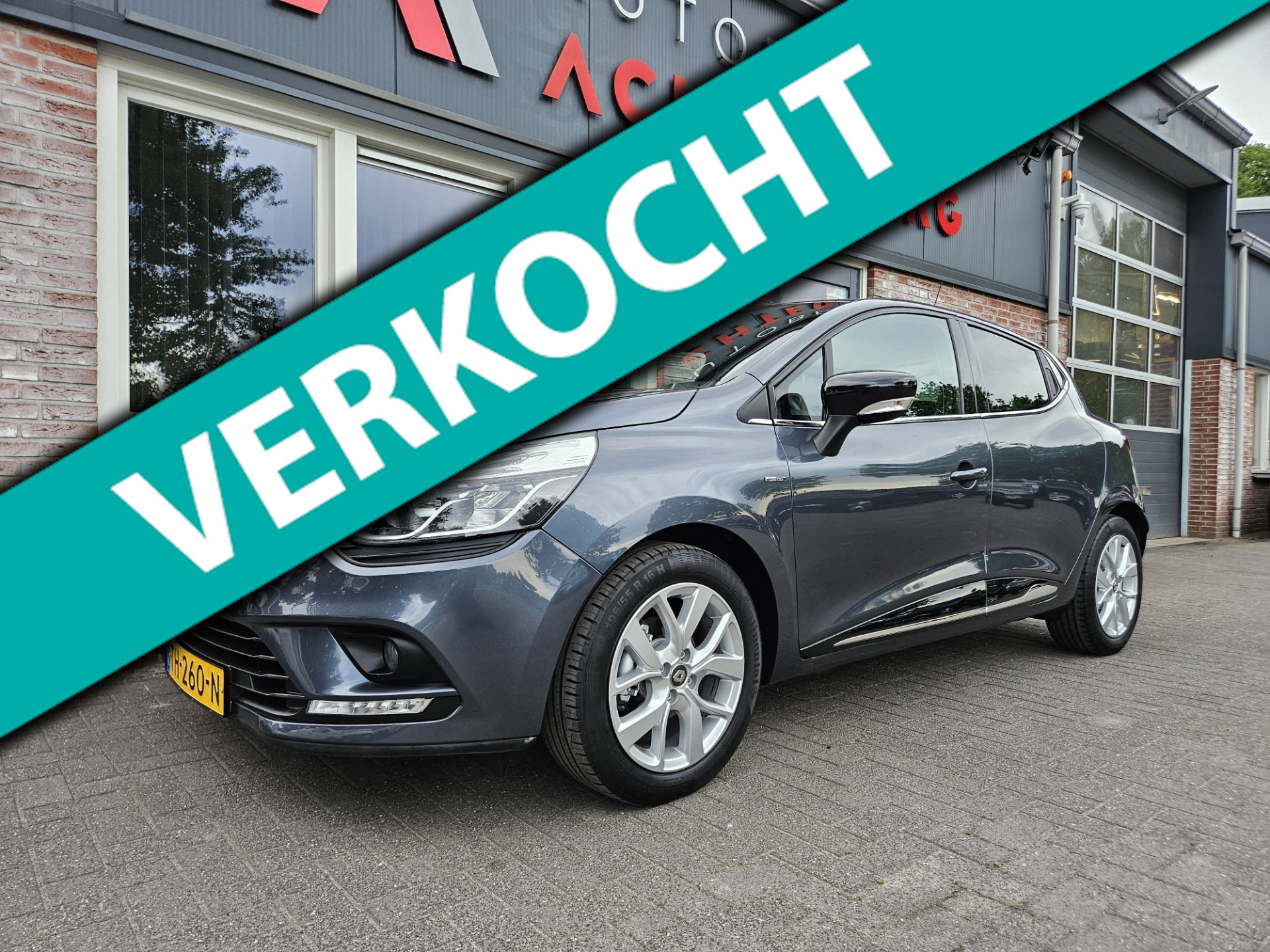 Renault Clio 0.9 TCe Limited Airco! Cruise Control! NAP! Nette Auto! Navigatie! 2018 - voorkant