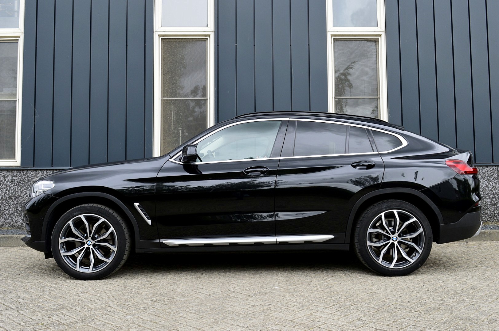 Foto van BMW X4 Xdrive20i