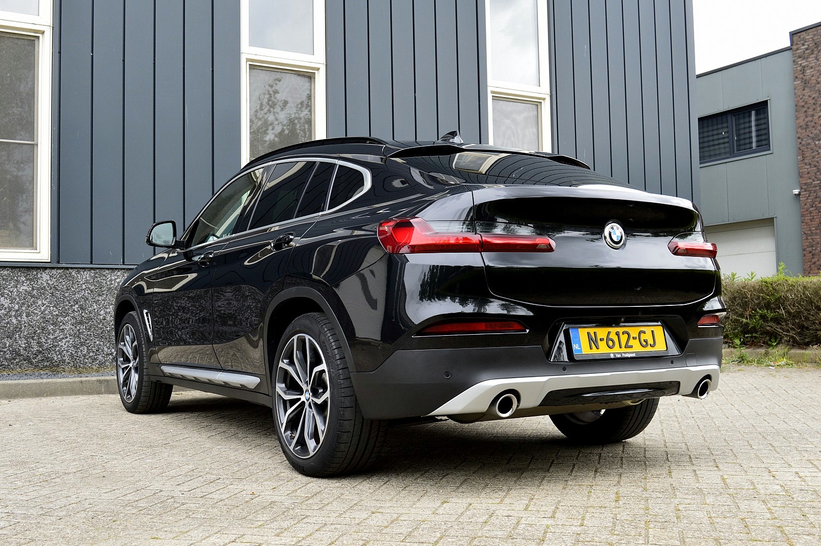 Foto van BMW X4 Xdrive20i