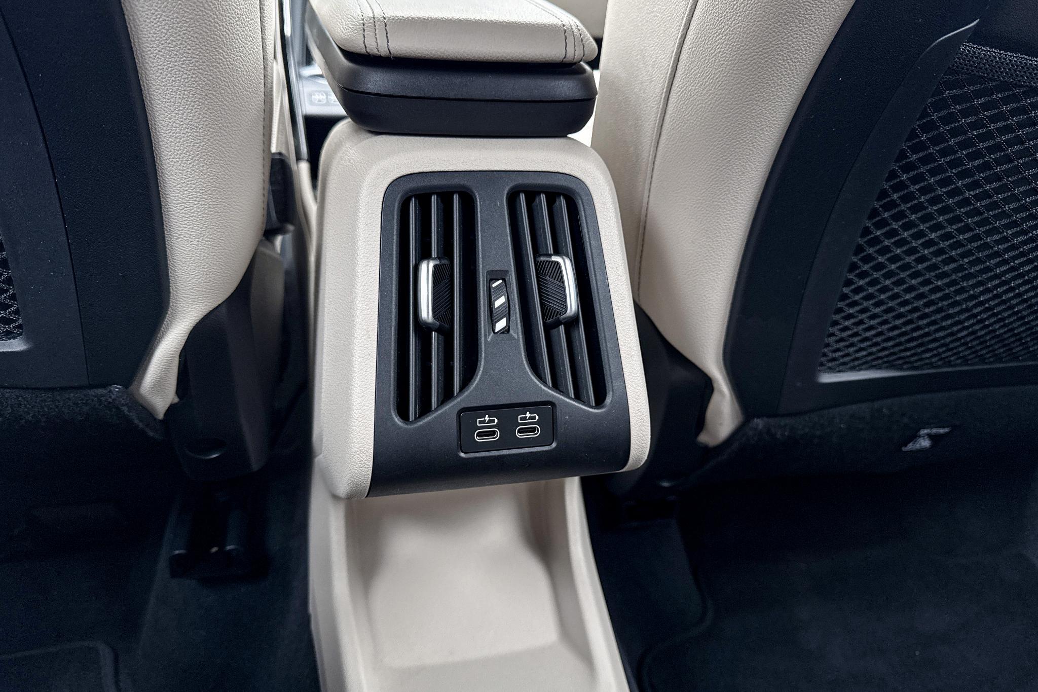 Foto van BMW X1 Sdrive18i