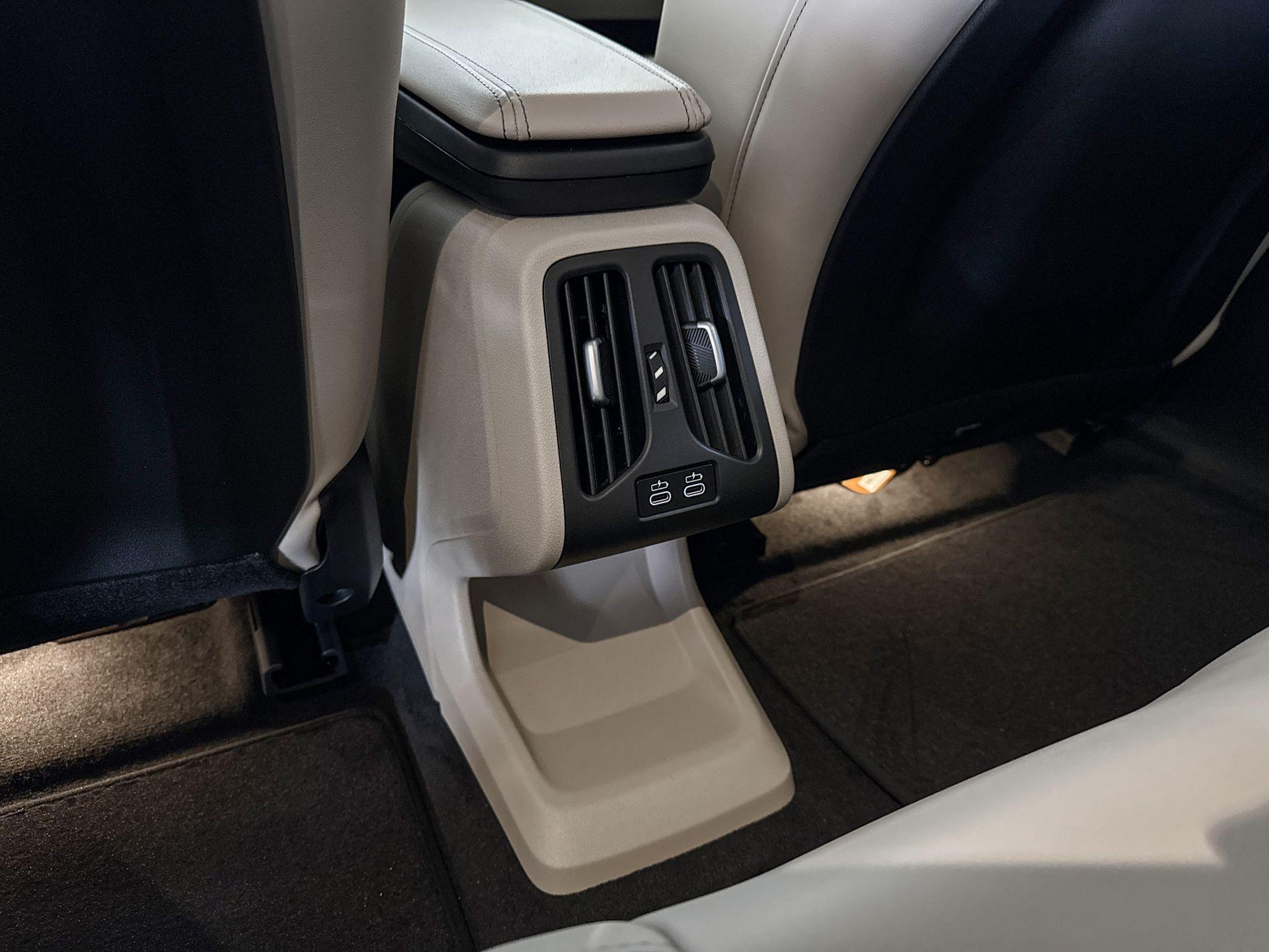 Foto van BMW X1 Xdrive25e