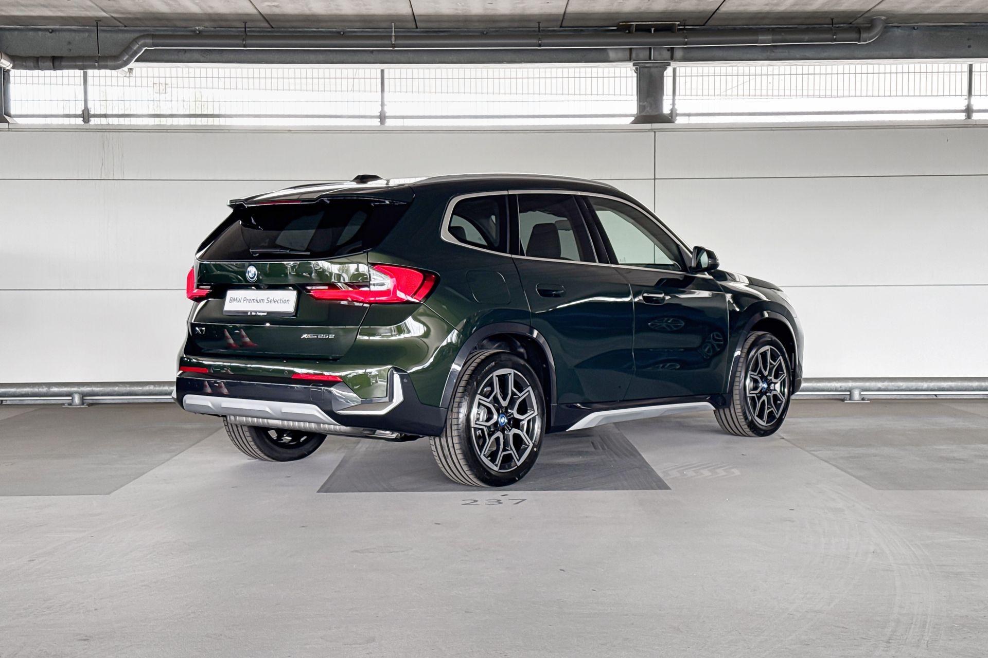 Foto van BMW X1 Xdrive25e
