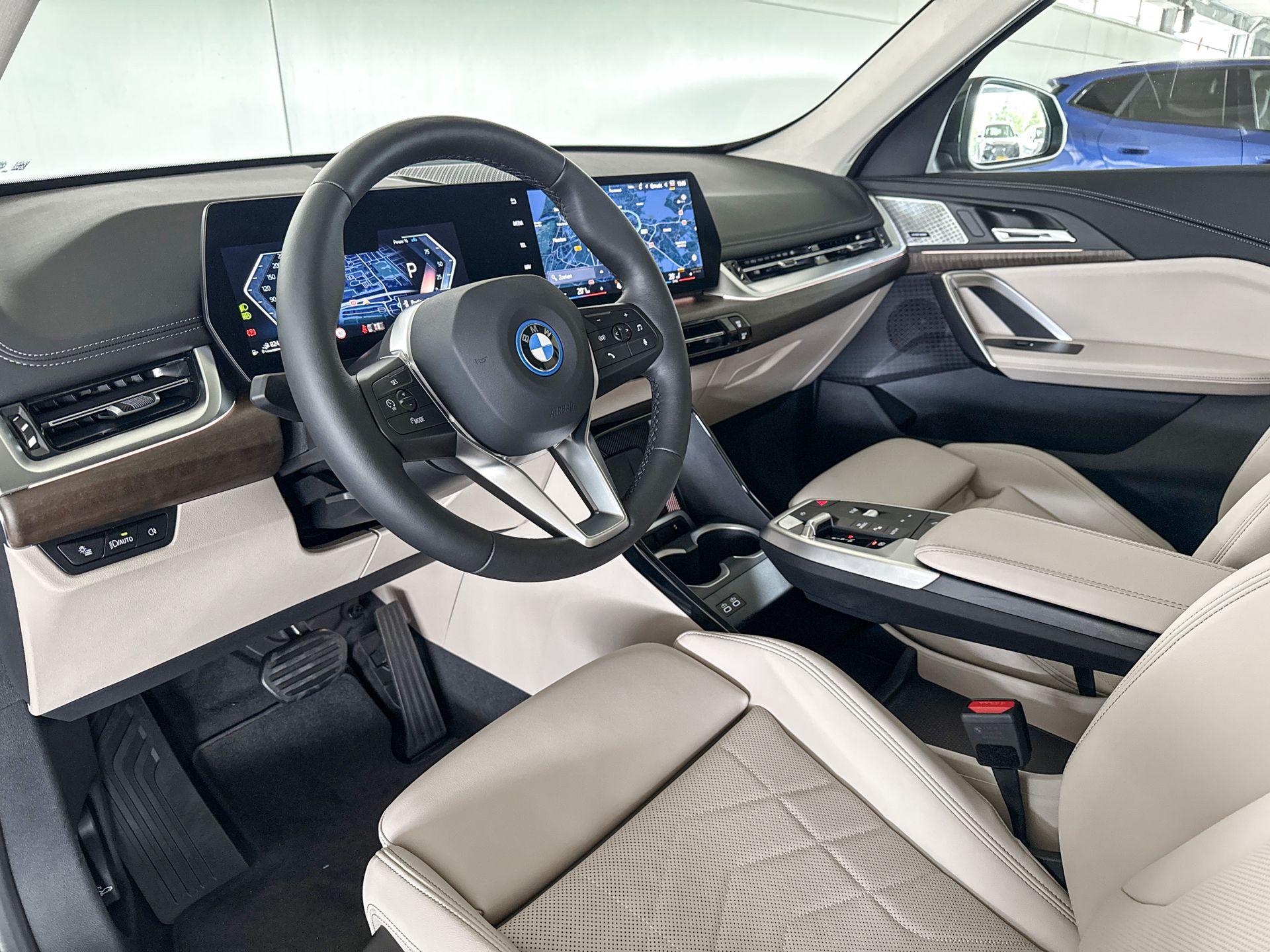Foto van BMW X1 Xdrive25e