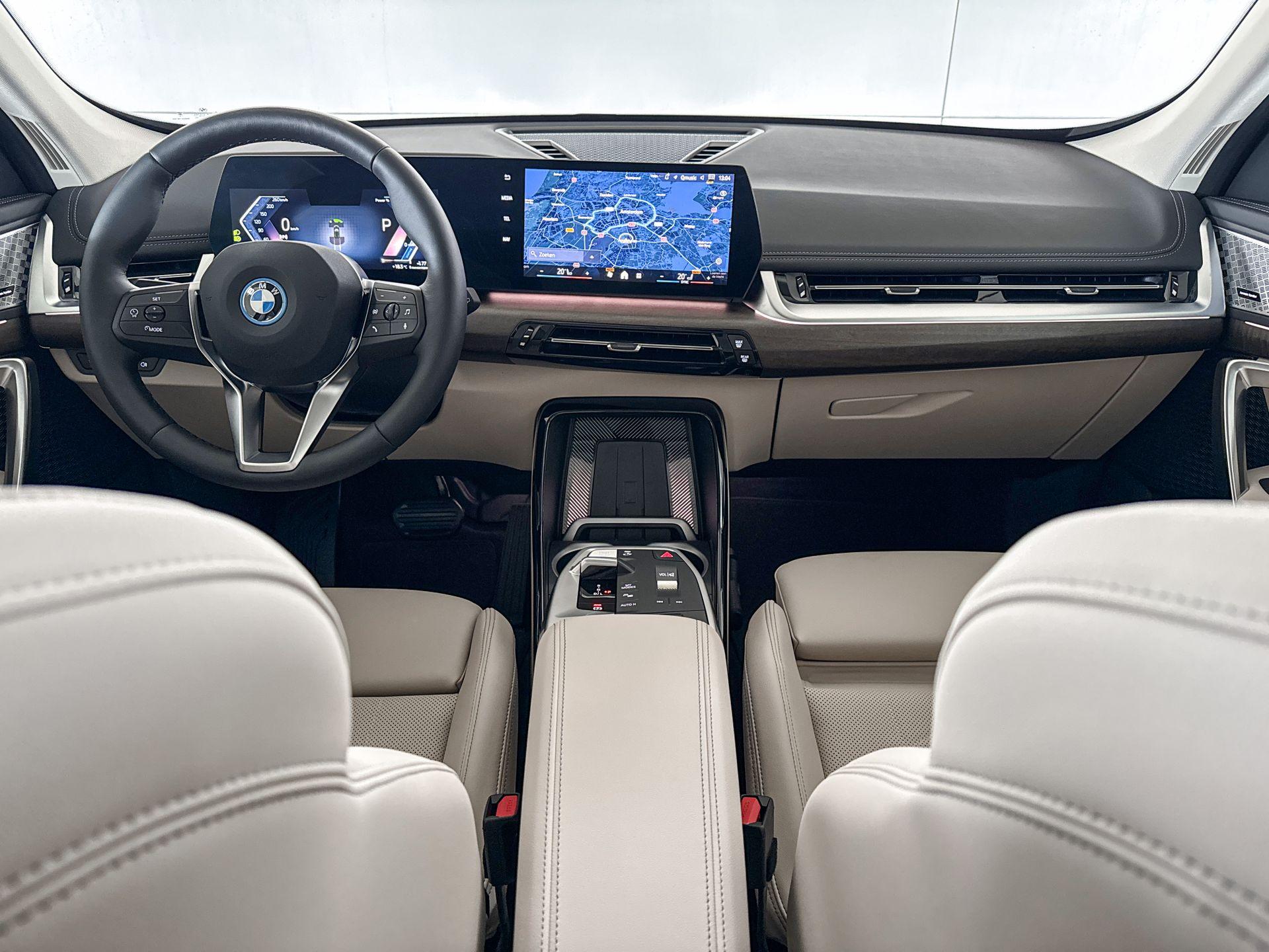 Foto van BMW X1 Xdrive25e
