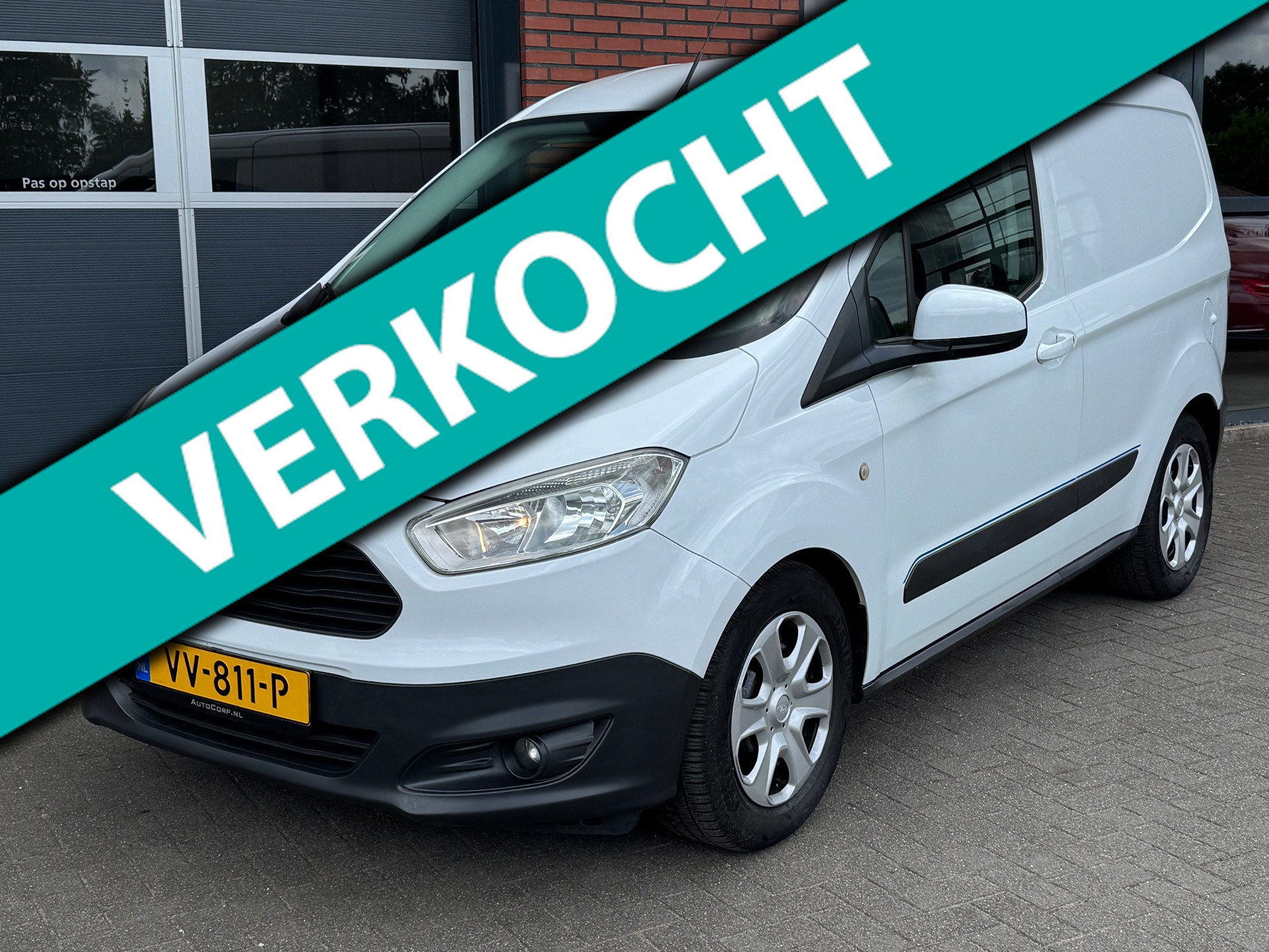 Ford Transit Courier 1.5 TDCI Cruise Airco Trekhaak Trend 2016 - voorkant