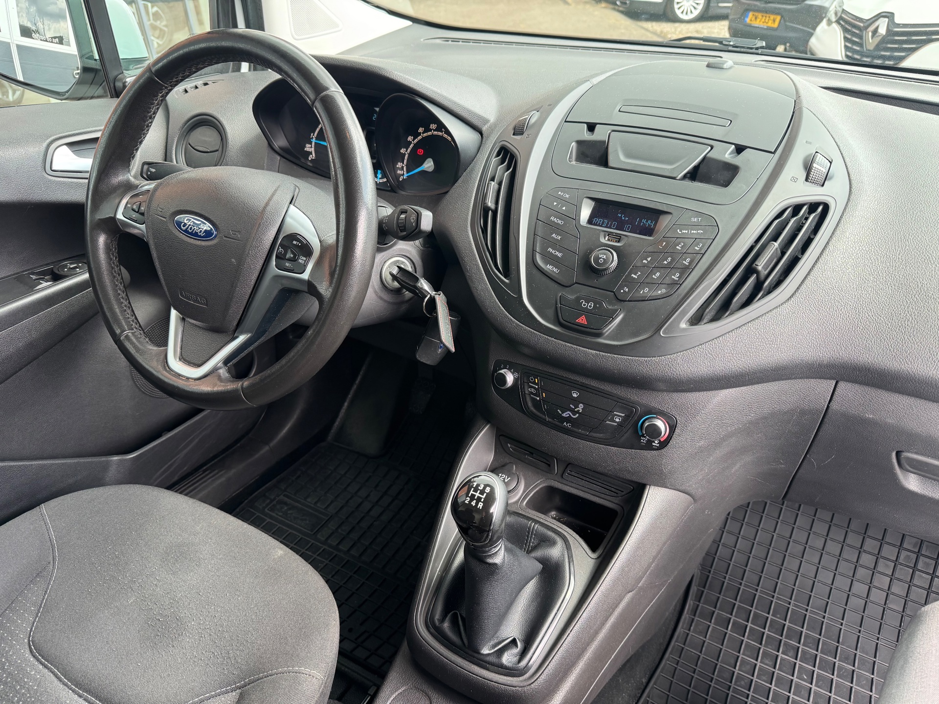 Foto van Ford Transit Courier