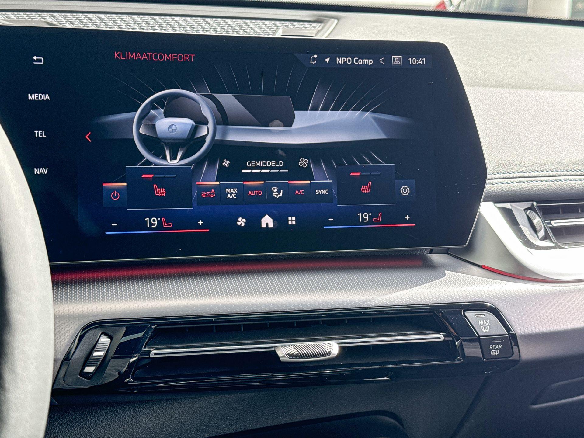 Foto van BMW X1 Xdrive25e