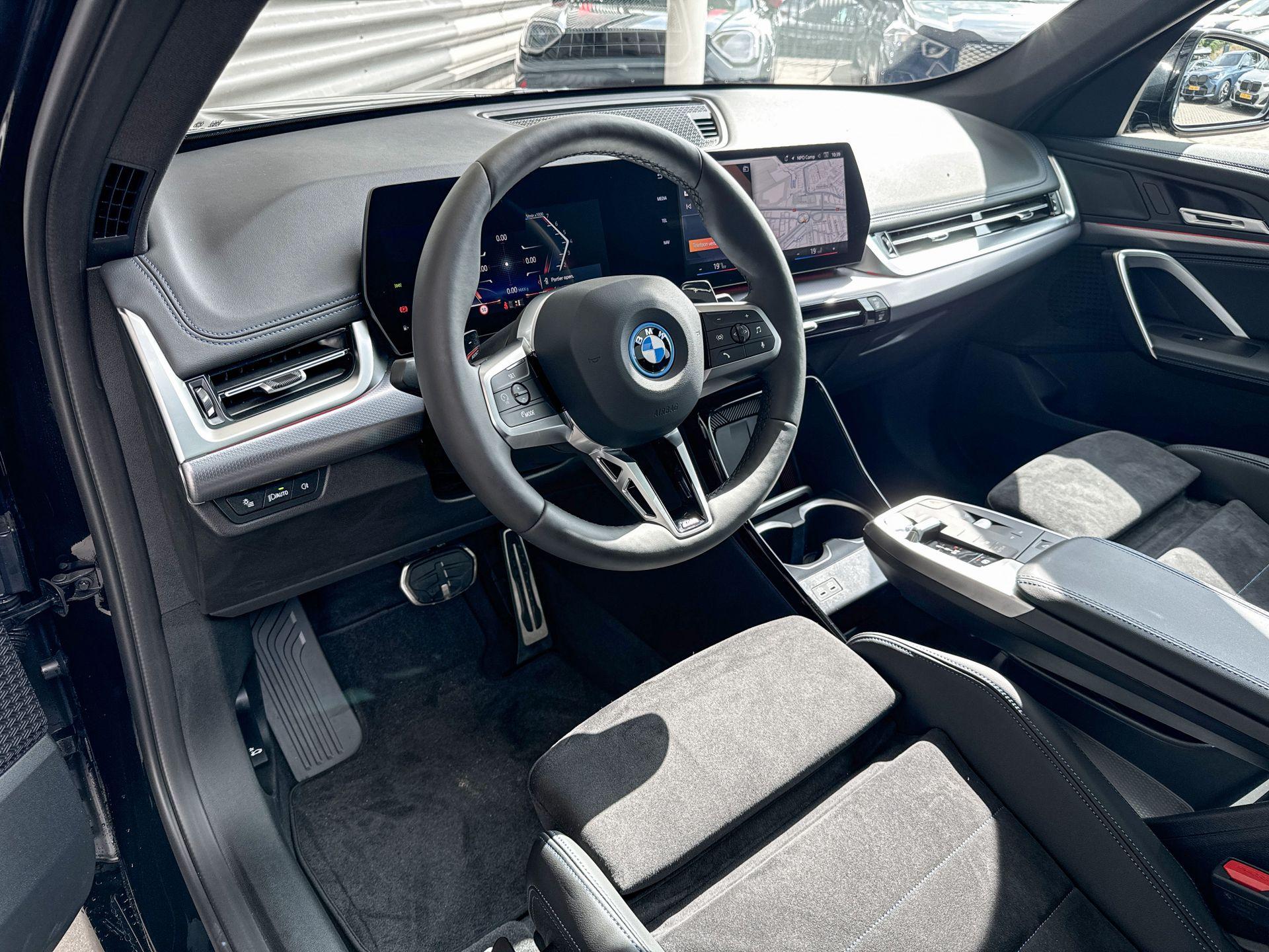 Foto van BMW X1 Xdrive25e
