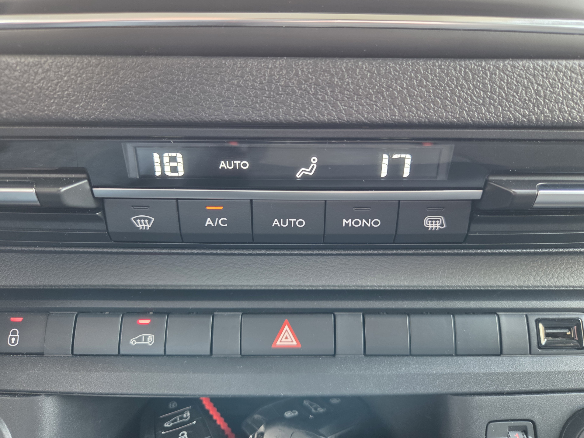Foto van Opel Vivaro