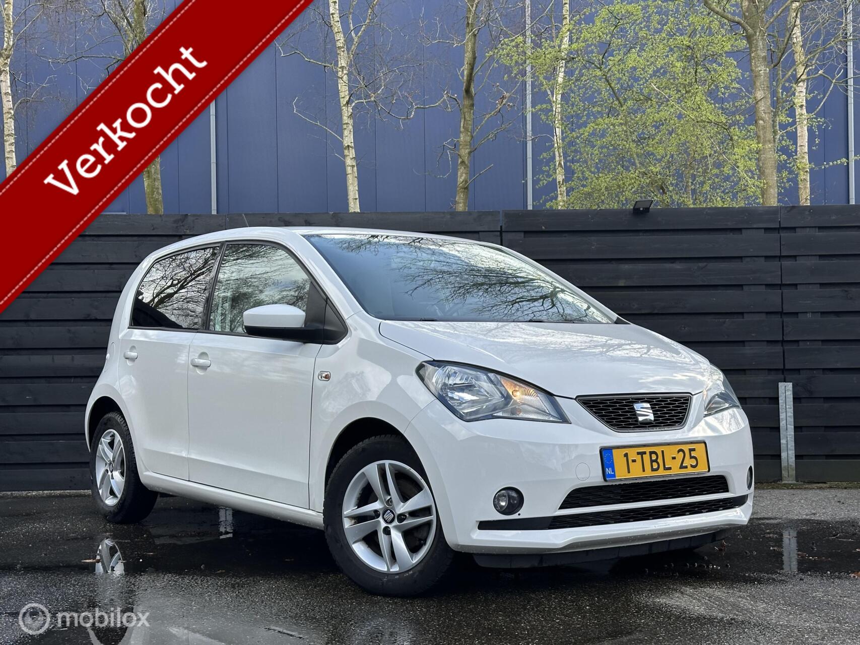 Seat Mii 1.0 Style Chic | Airco | NAP | All-season banden 2013 - voorkant