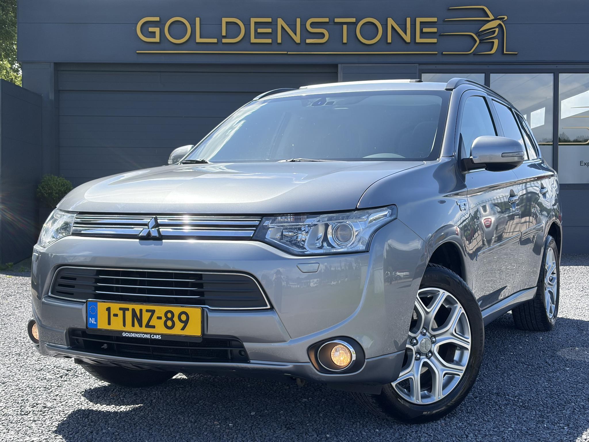 Foto van MITSUBISHI MITSUBISHI OUTLANDER