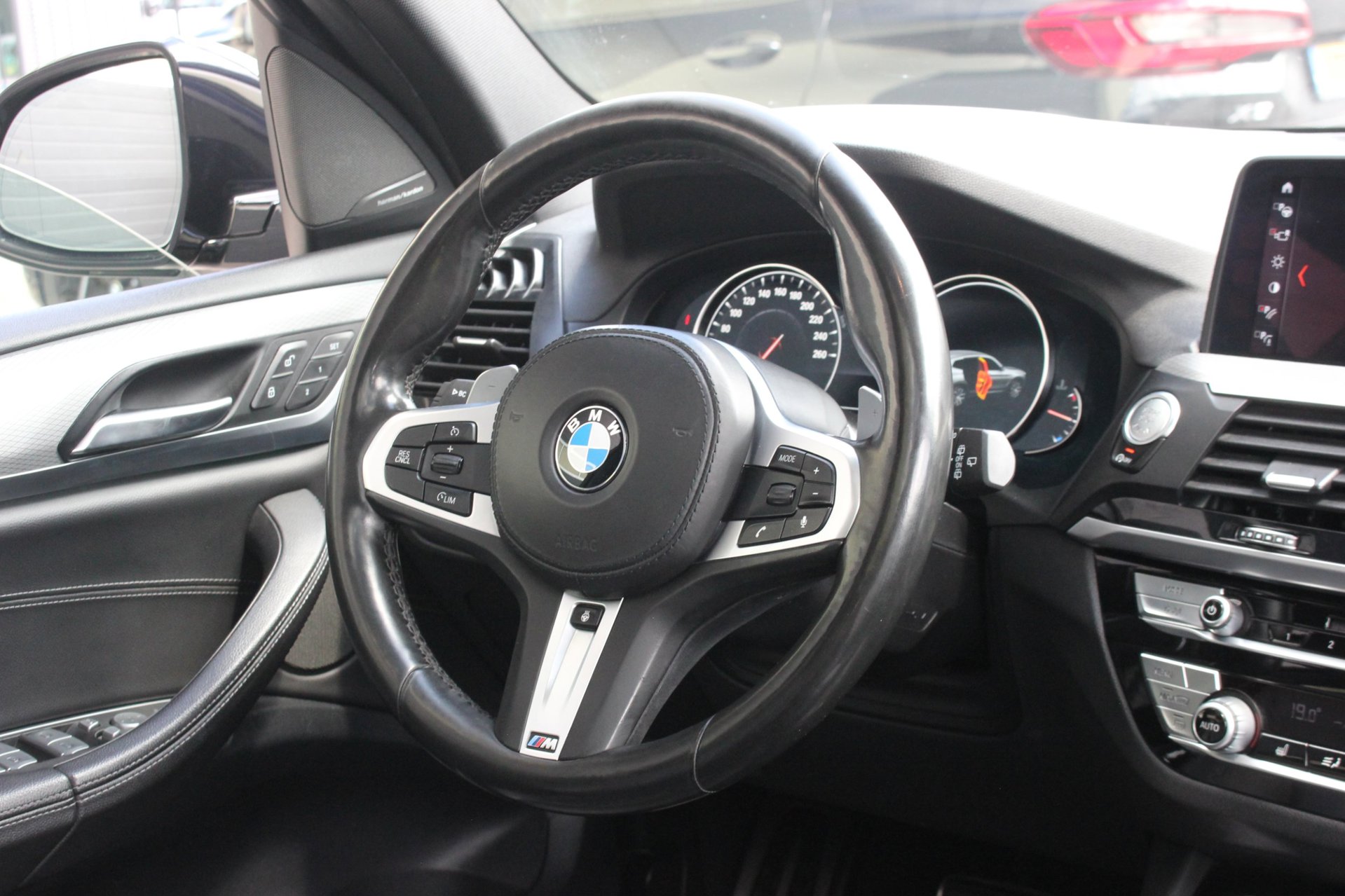 Foto van BMW X3 Xdrive20i
