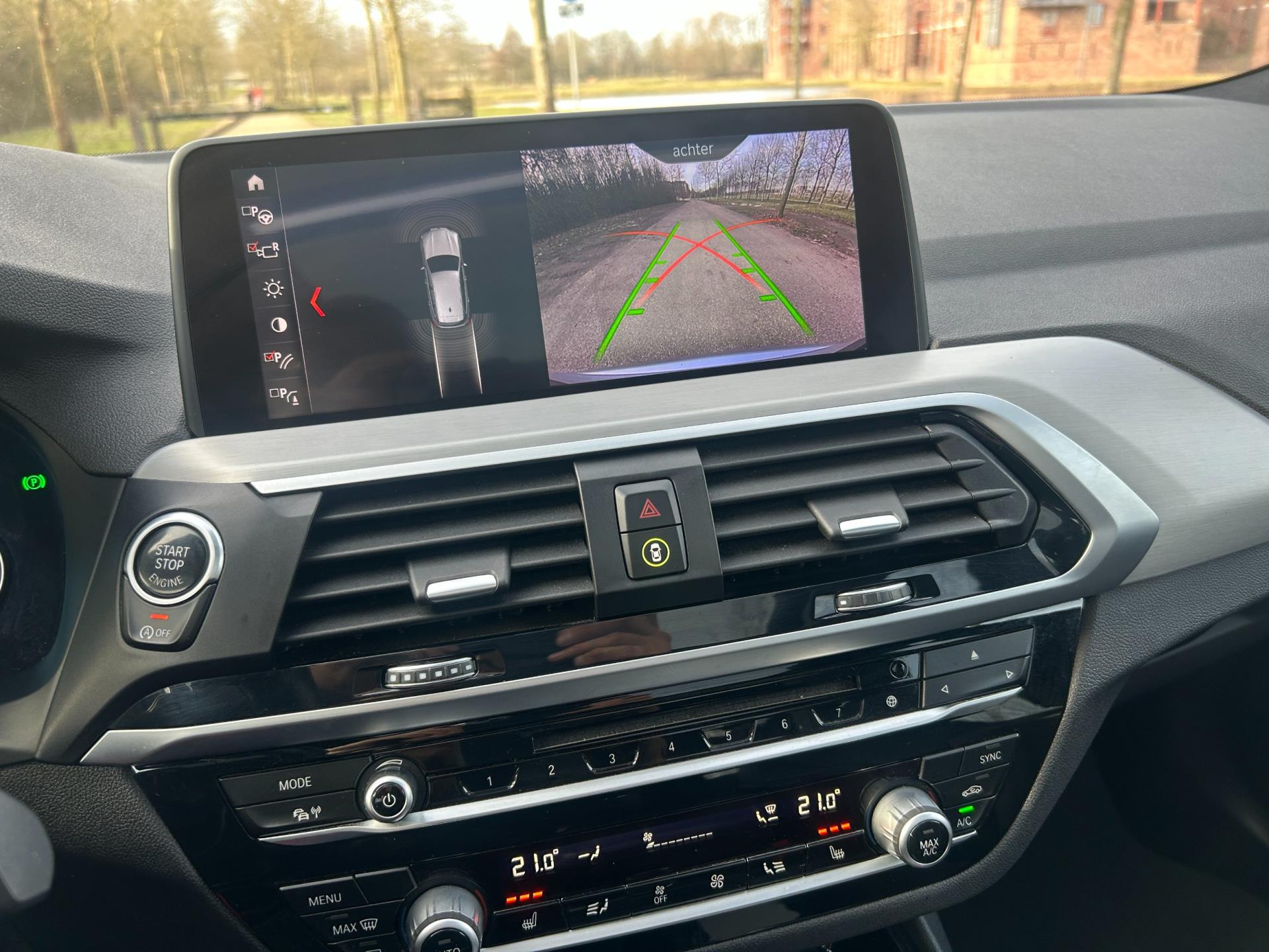 Foto van BMW X3 Xdrive20i