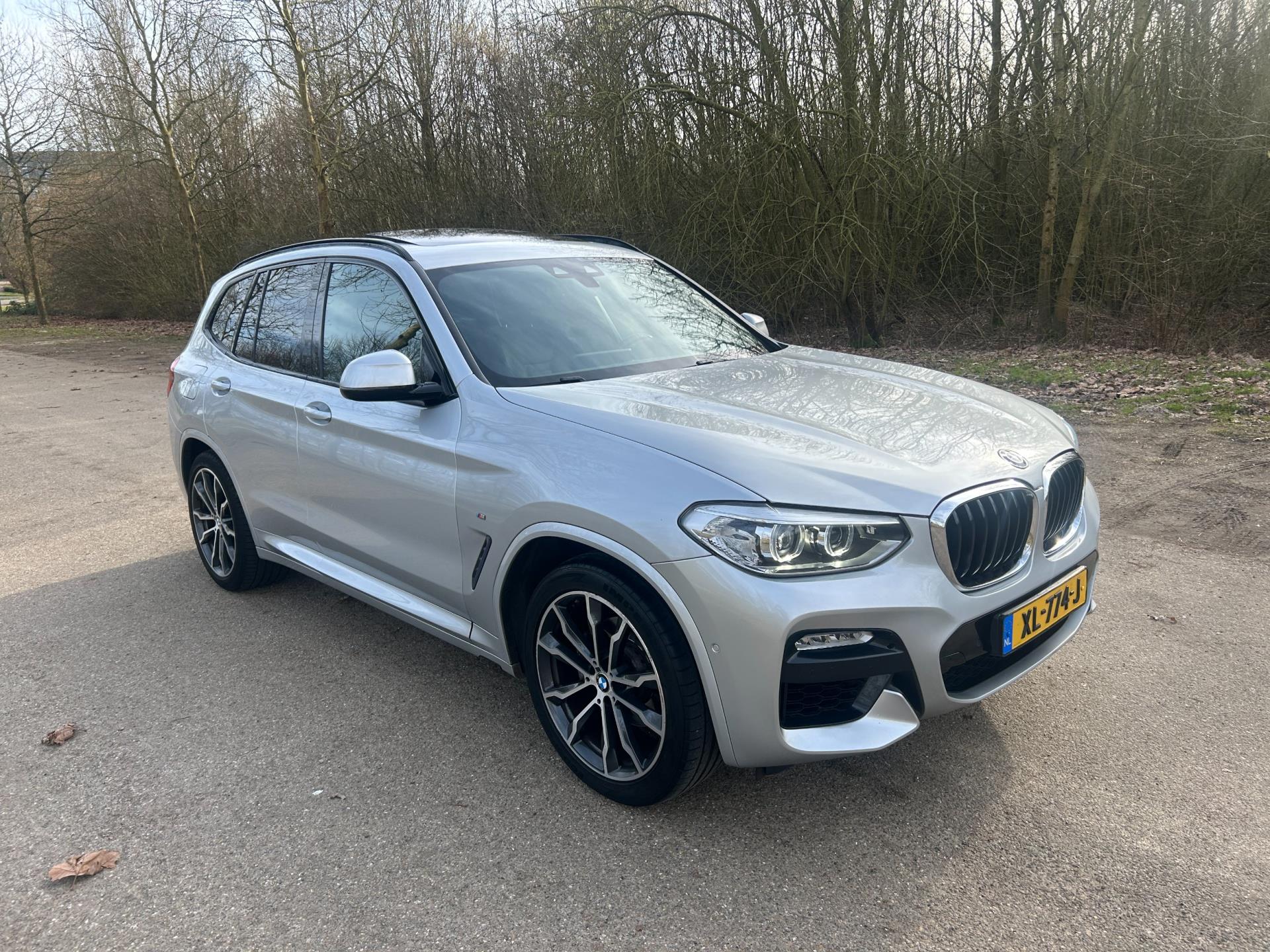 Foto van BMW X3 Xdrive20i