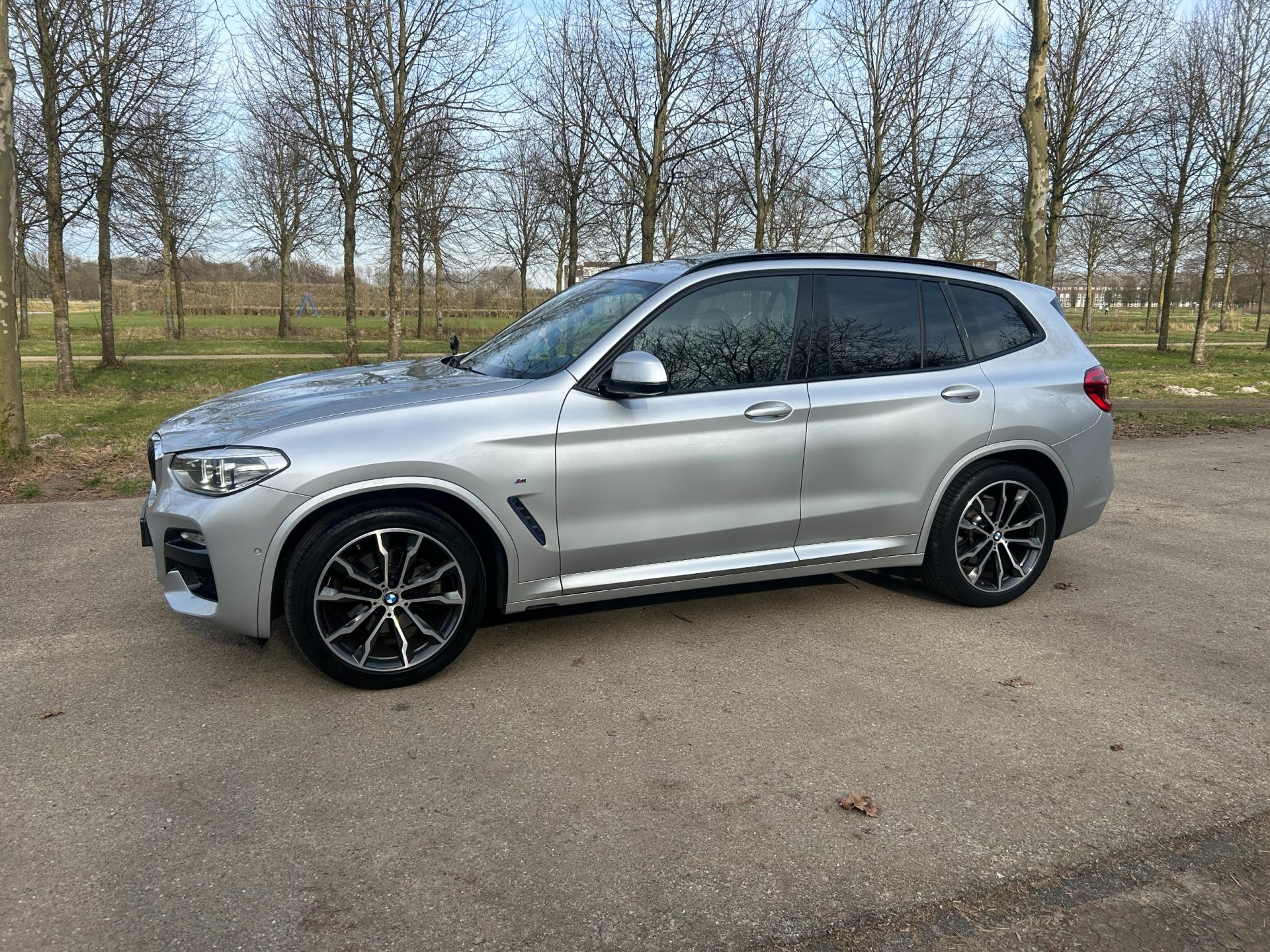Foto van BMW X3 Xdrive20i