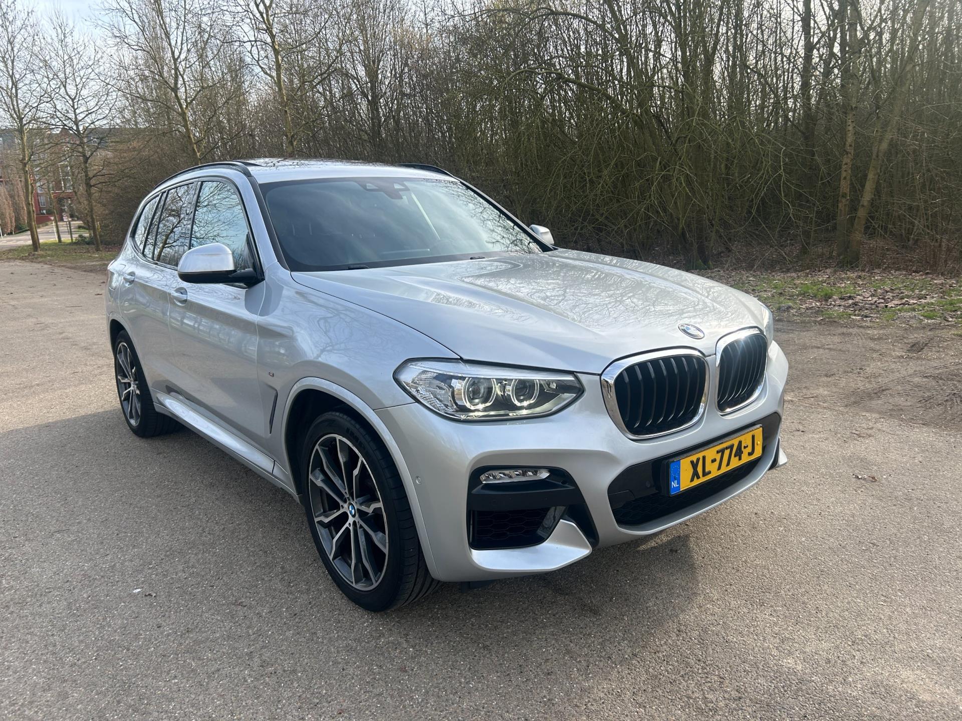 Foto van BMW X3 Xdrive20i
