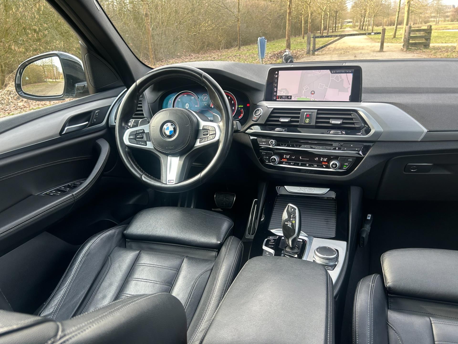Foto van BMW X3 Xdrive20i