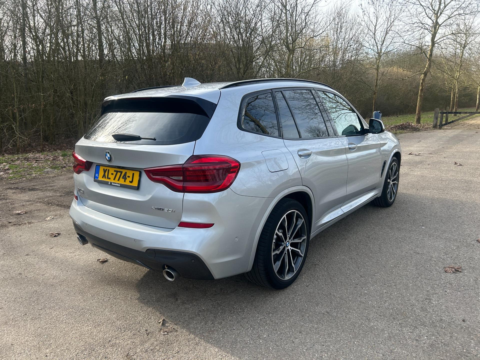 Foto van BMW X3 Xdrive20i