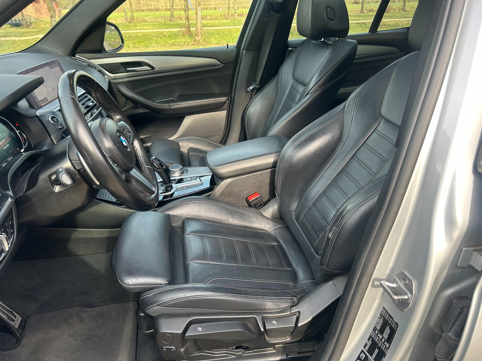 Foto van BMW X3 Xdrive20i