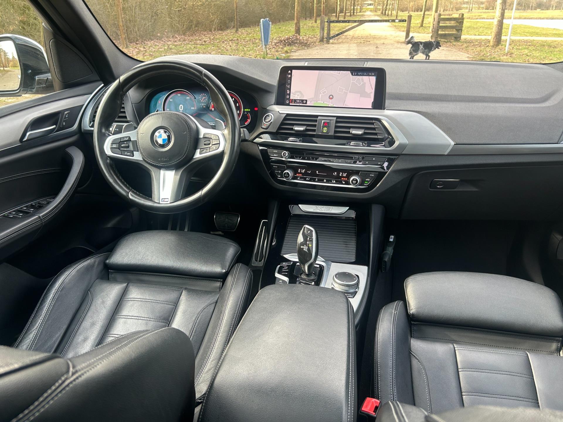 Foto van BMW X3 Xdrive20i