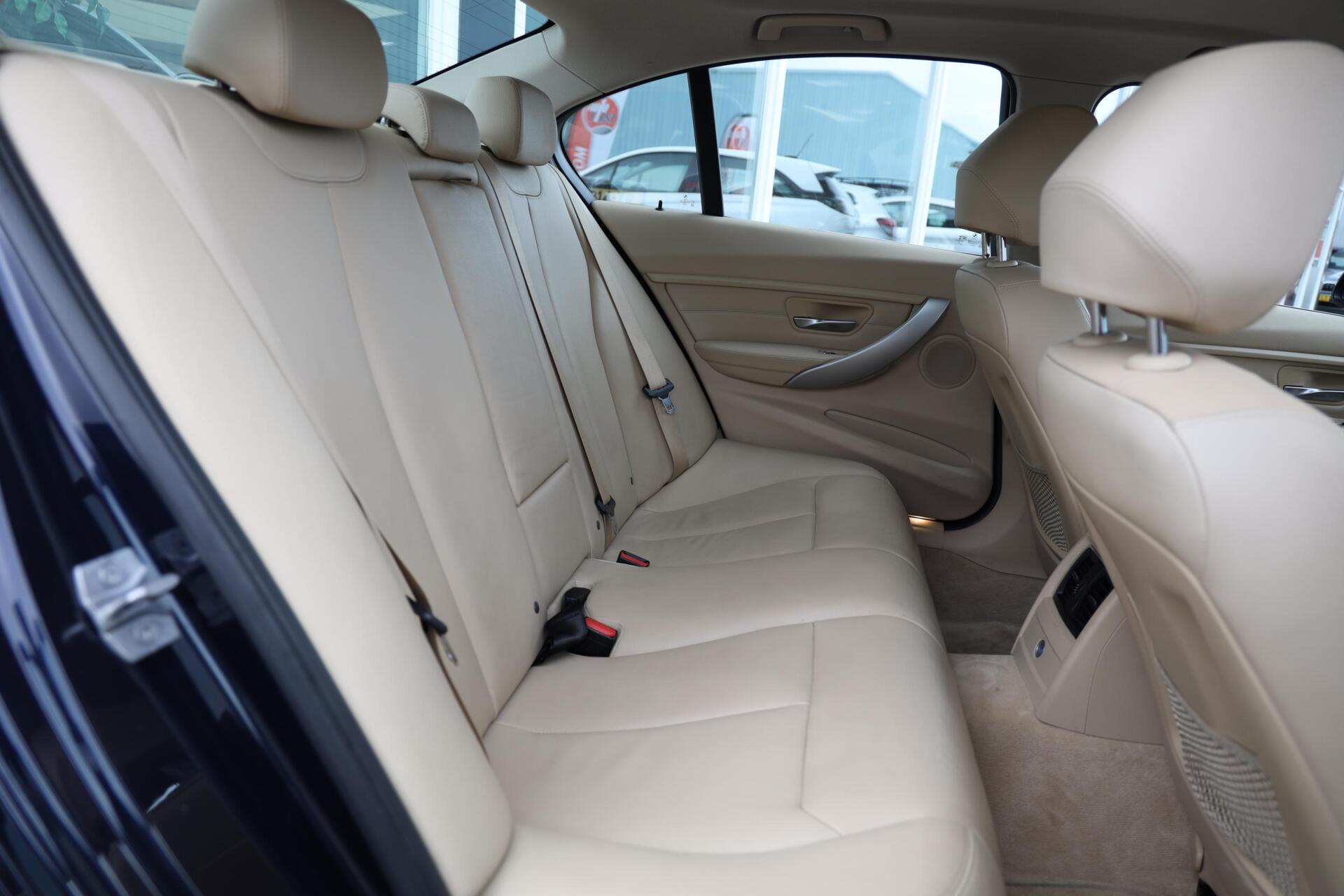 Foto van BMW 330e Iperformance