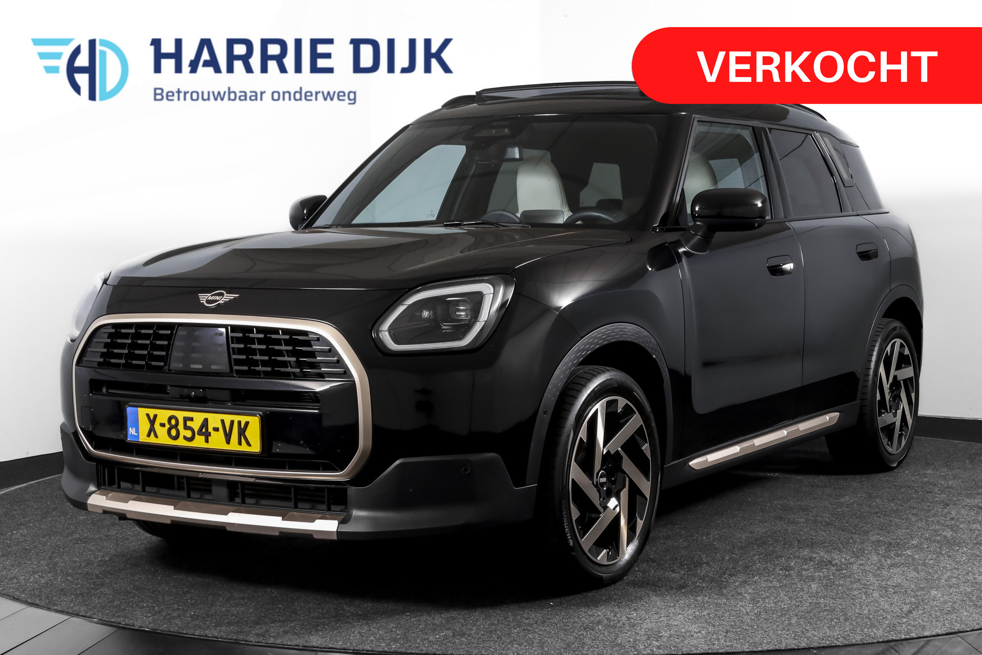 Mini Countryman C 1.5 170 PK C Favoured XL Org. NL 2024 - voorkant