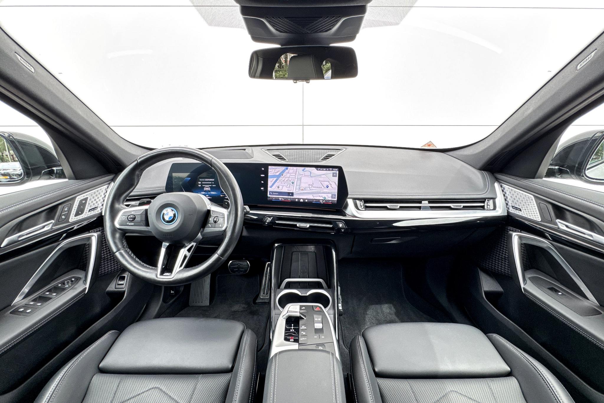 Foto van BMW X1 Xdrive25e
