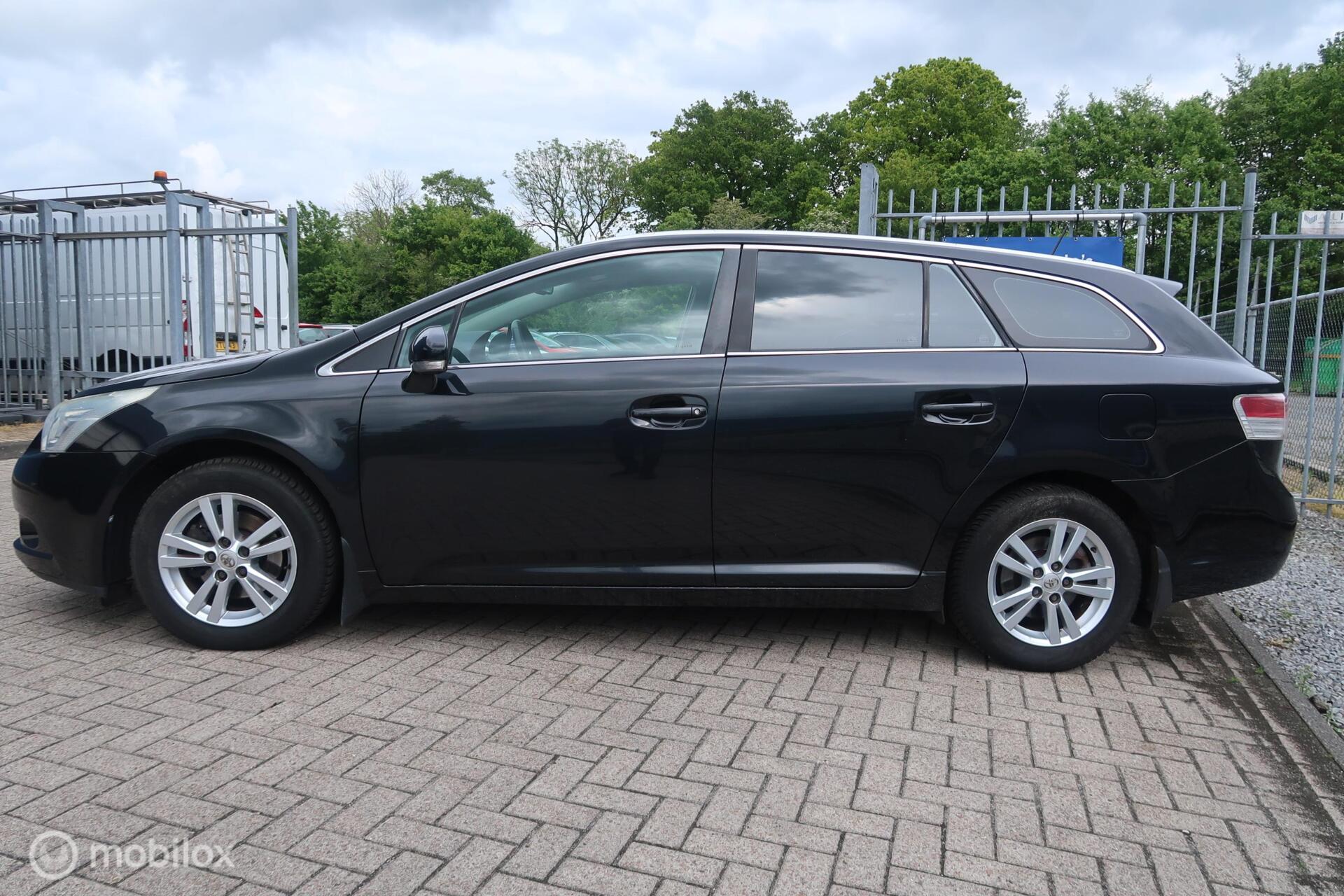 Foto van Toyota Avensis Wagon