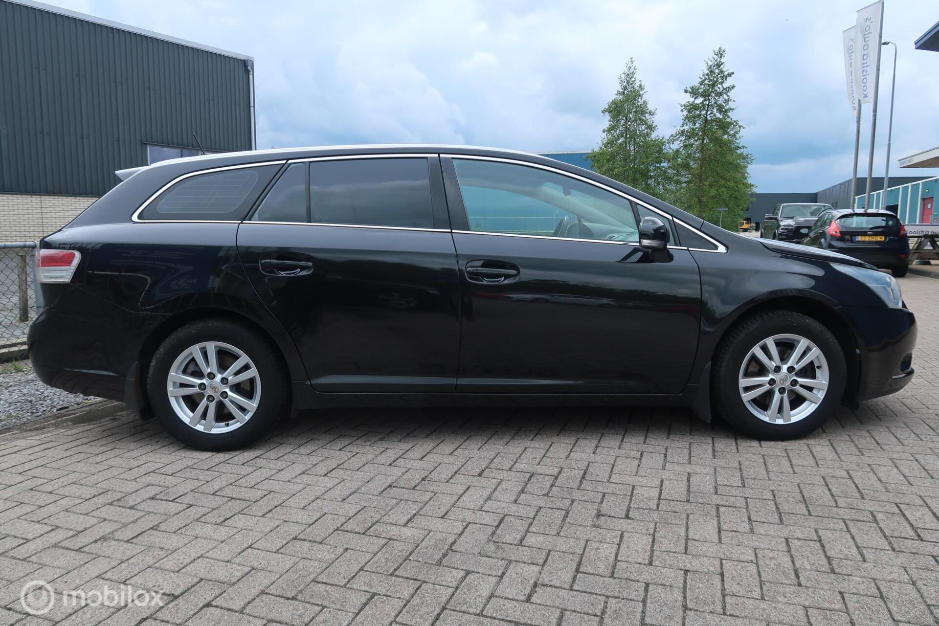 Foto van Toyota Avensis Wagon
