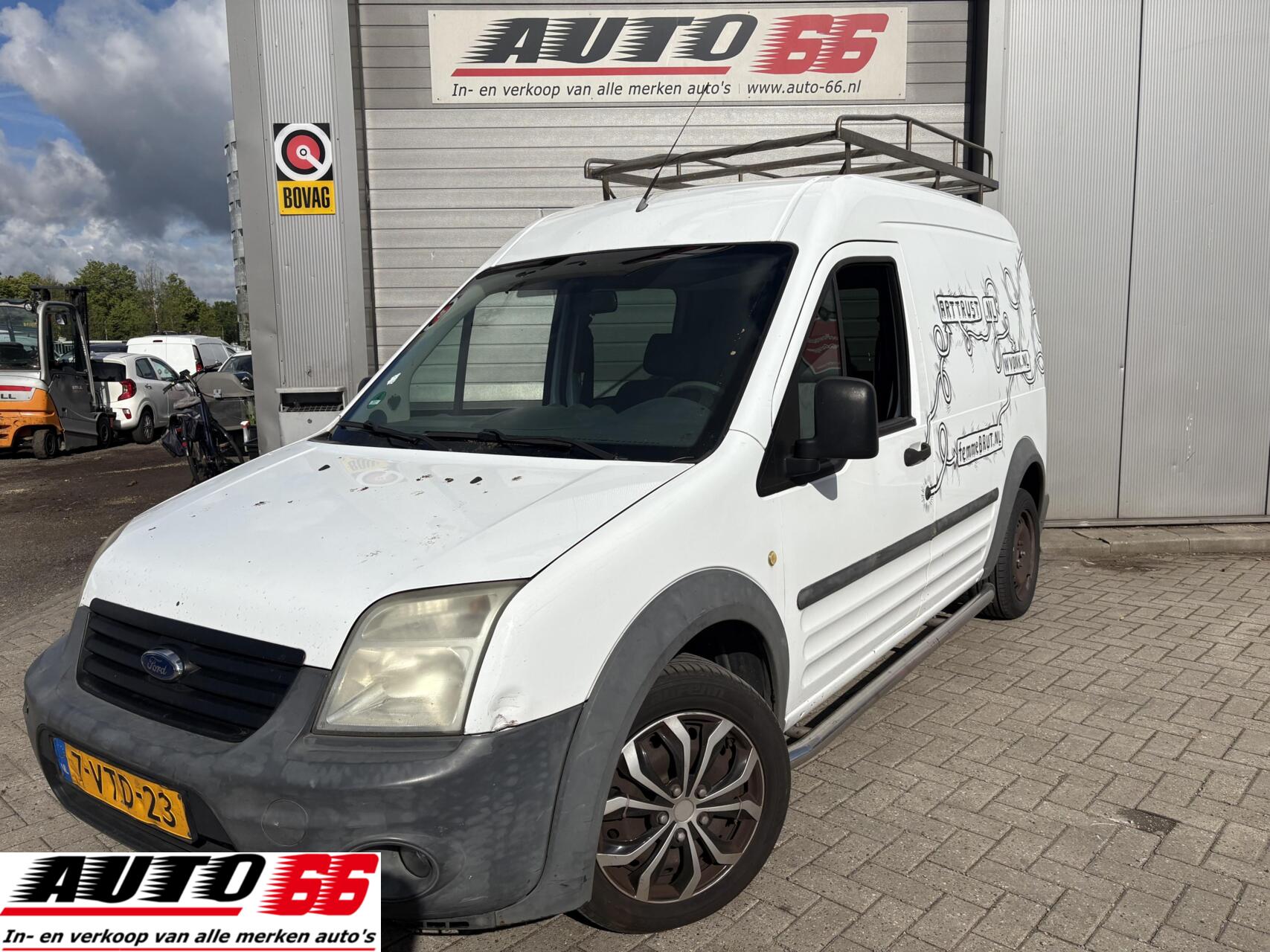 Ford Transit Connect T230l Van 90 T230L 1.8 TDCi Ambiente 2012 - voorkant
