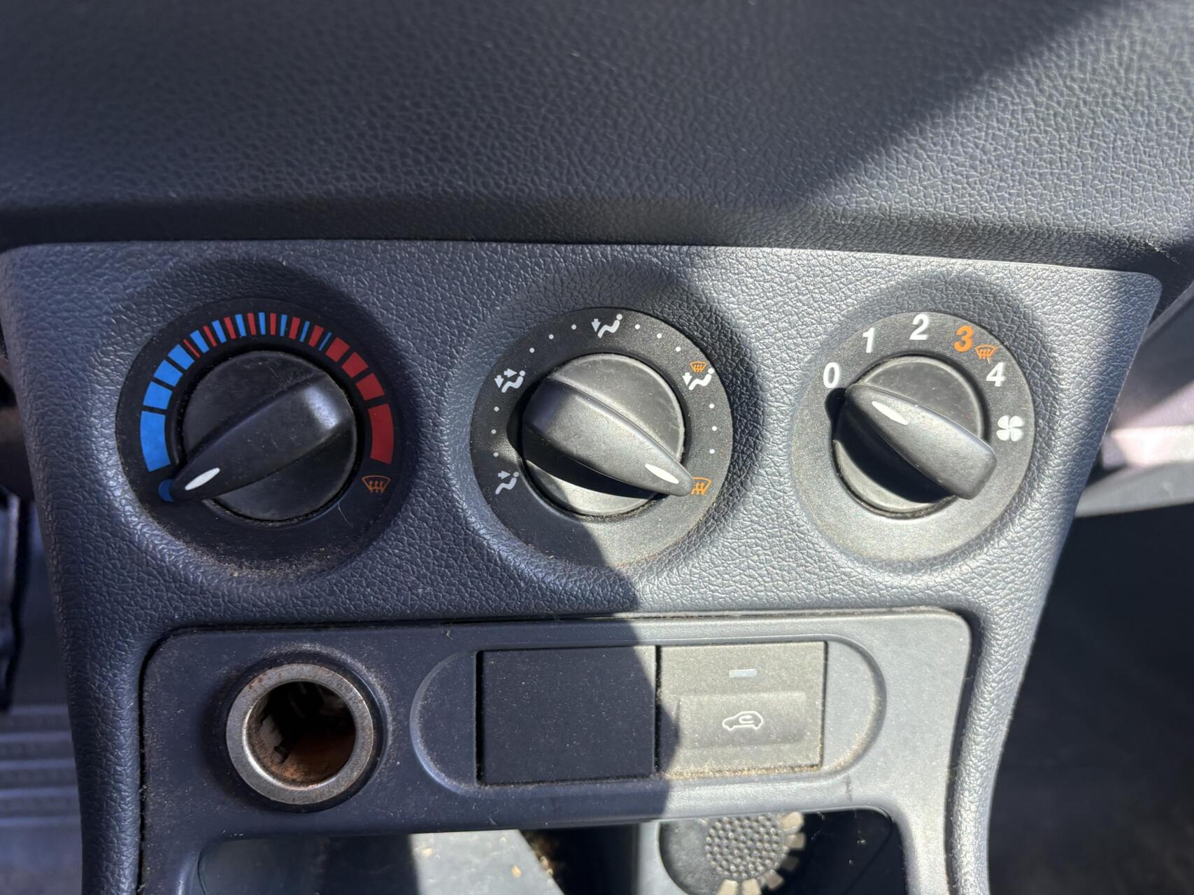 Foto van Ford Transit Connect T230l Van 90