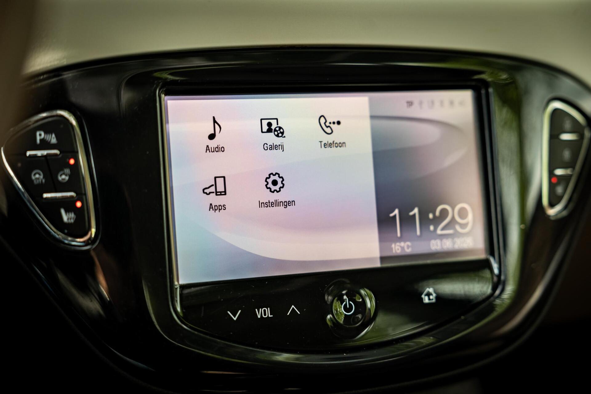 Foto van Opel Adam