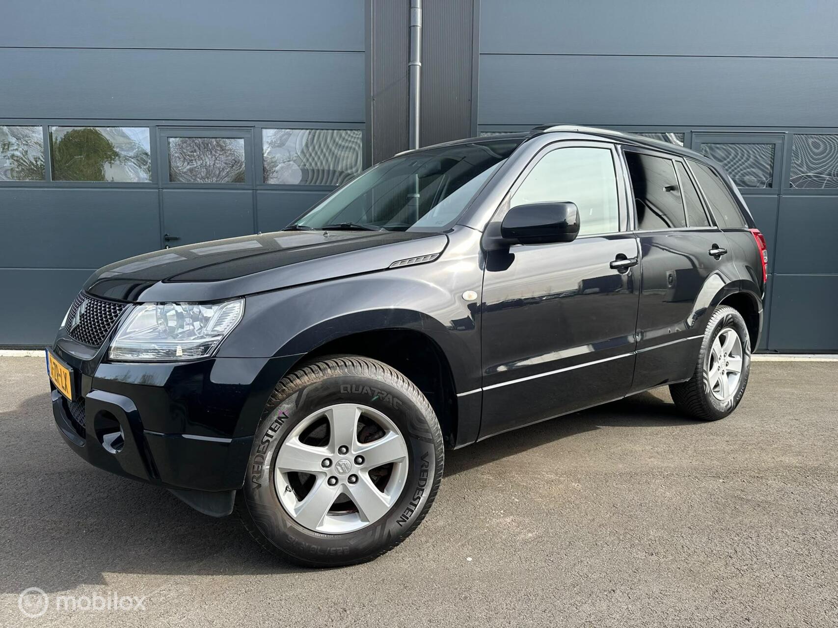 Suzuki Grand Vitara 2.0-16V Shogun 2008 - voorkant