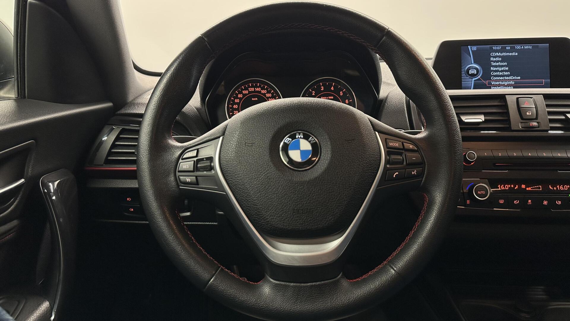 Foto van BMW 114i