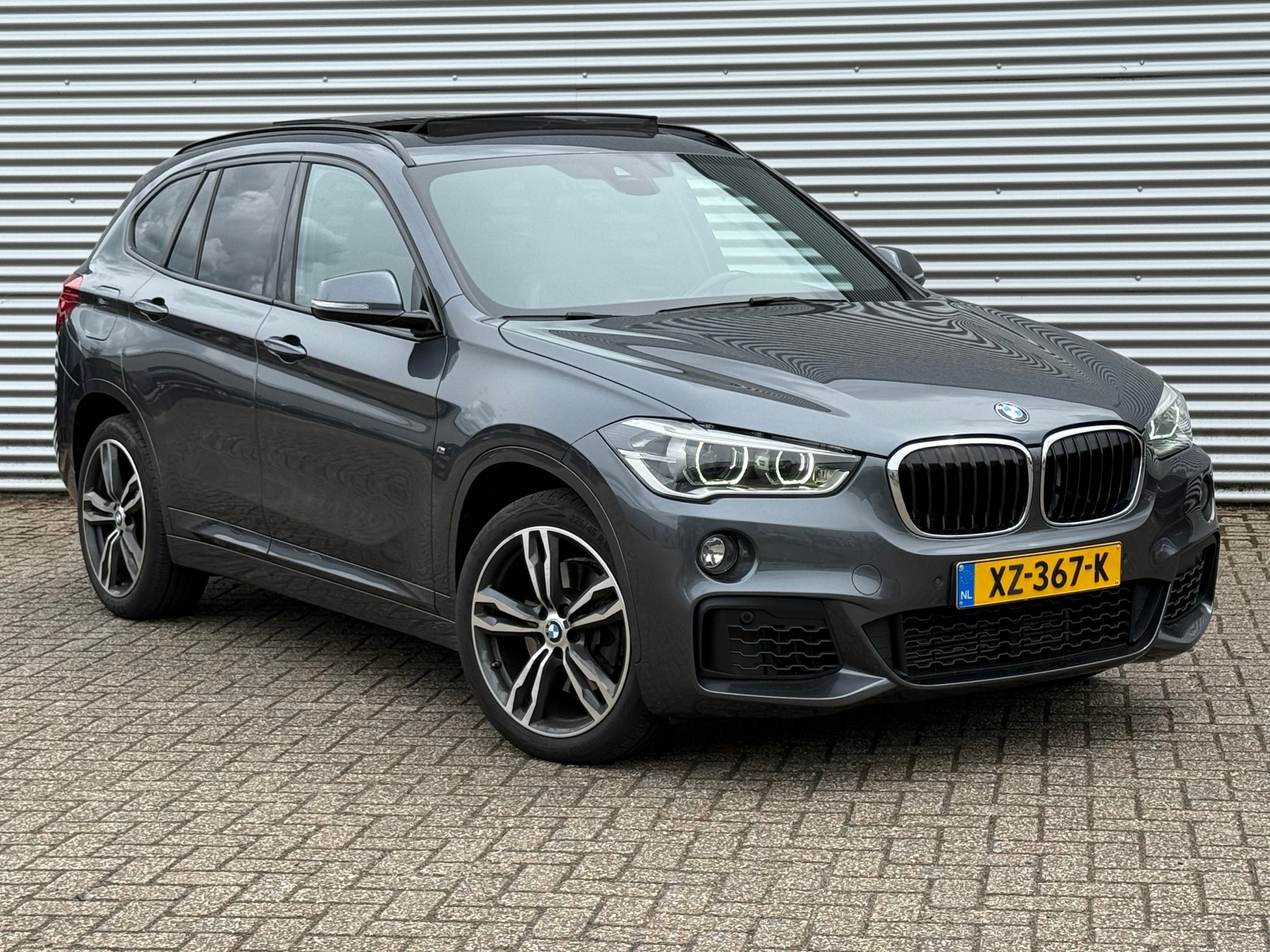 Foto van BMW X1