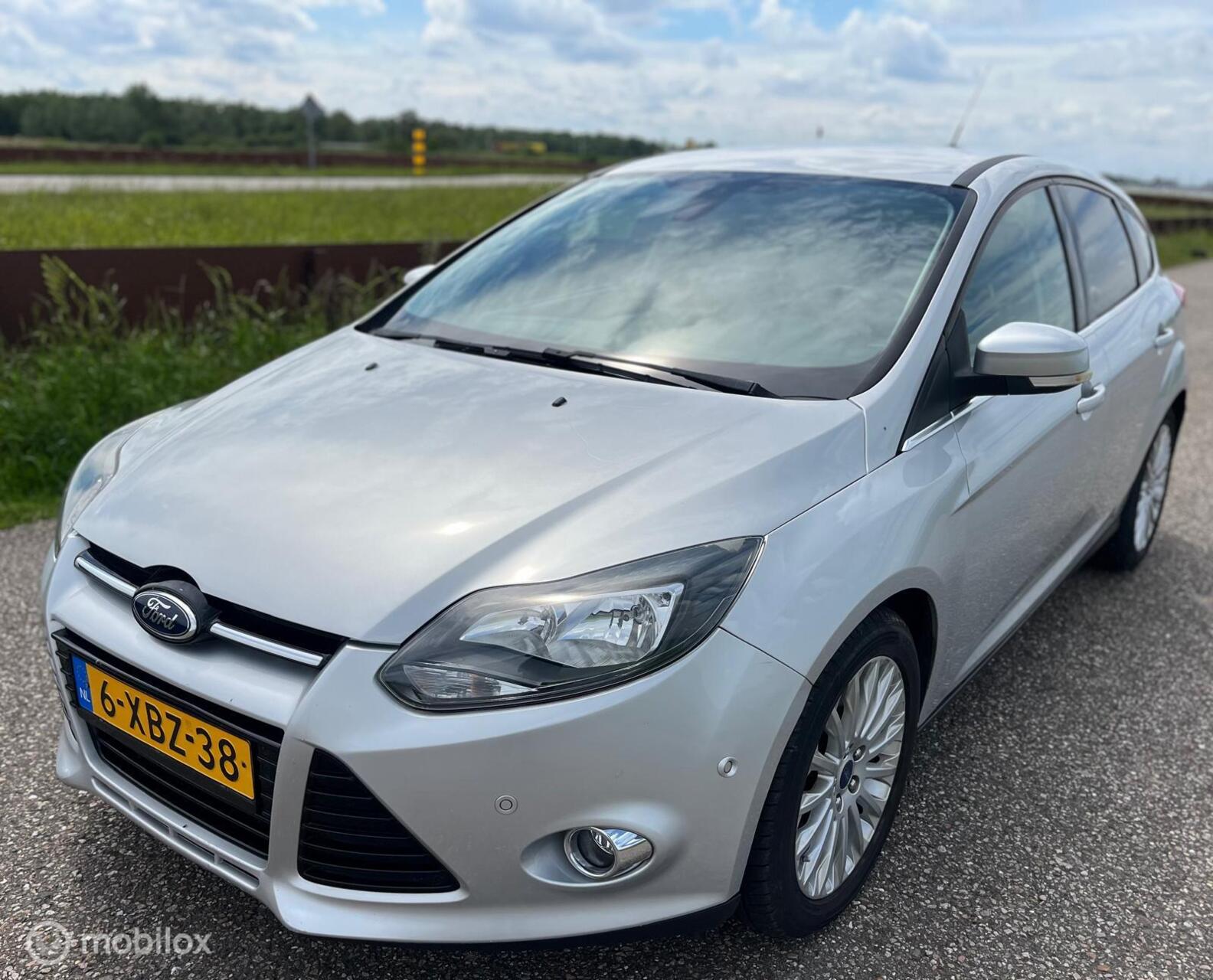Foto van FORD FOCUS