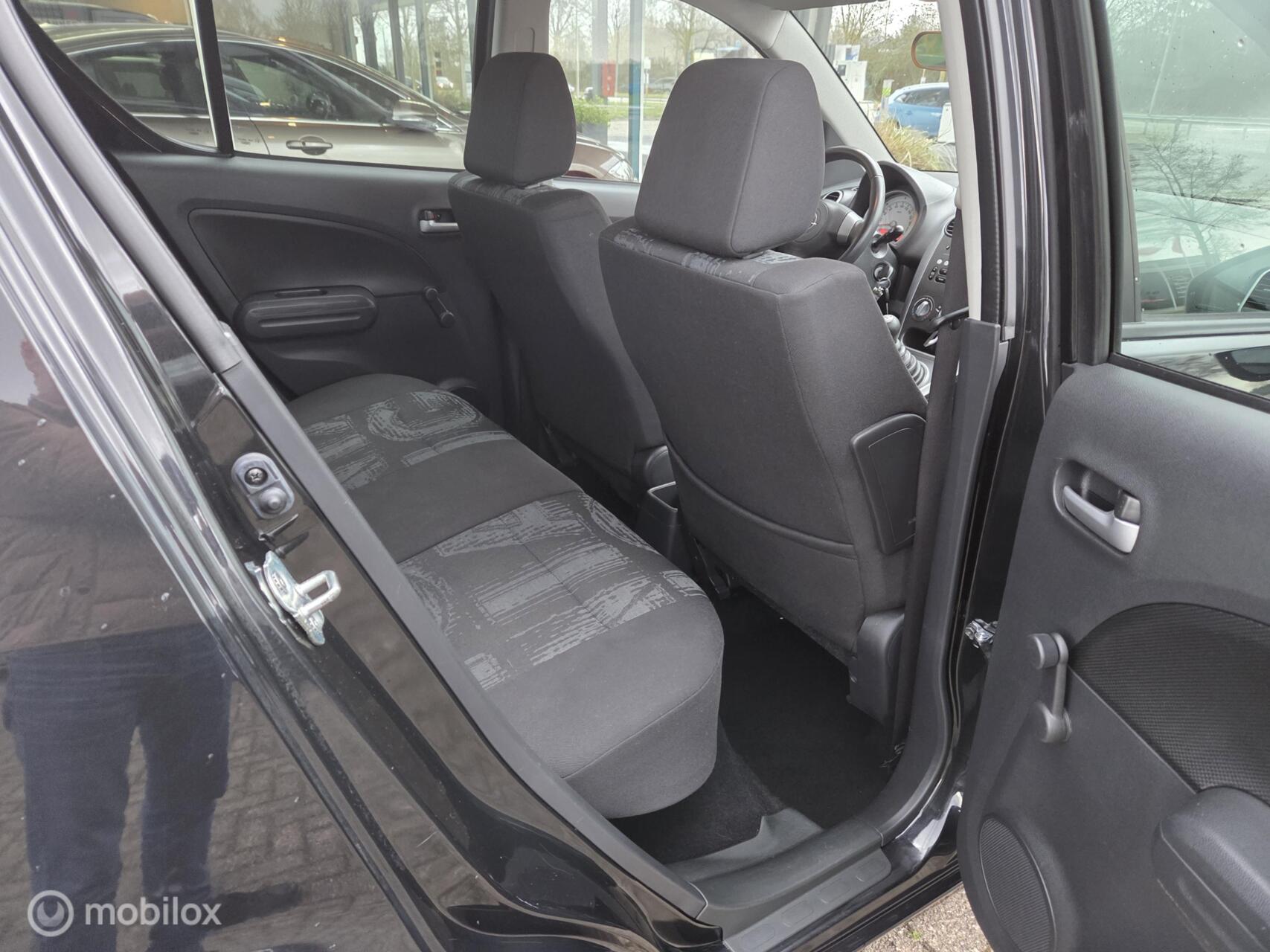 Foto van Opel Agila