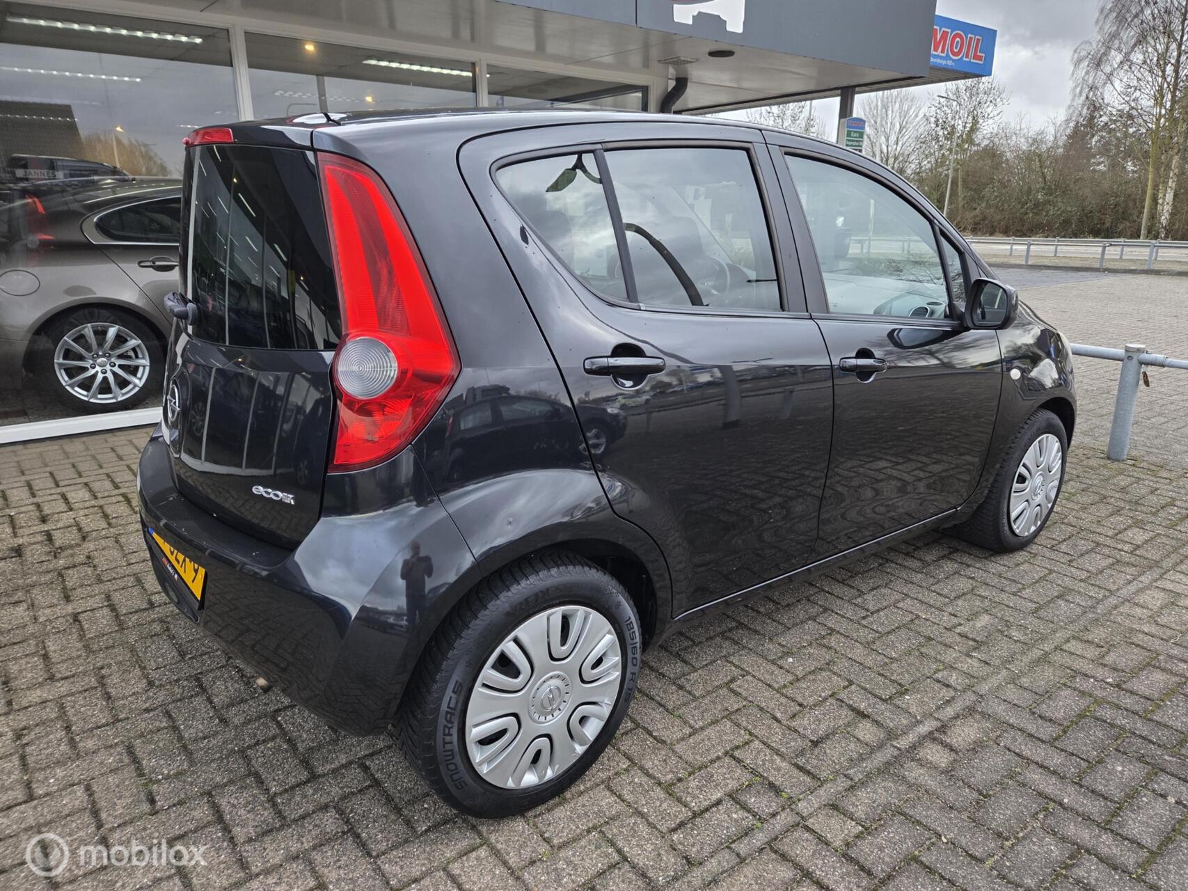 Foto van Opel Agila