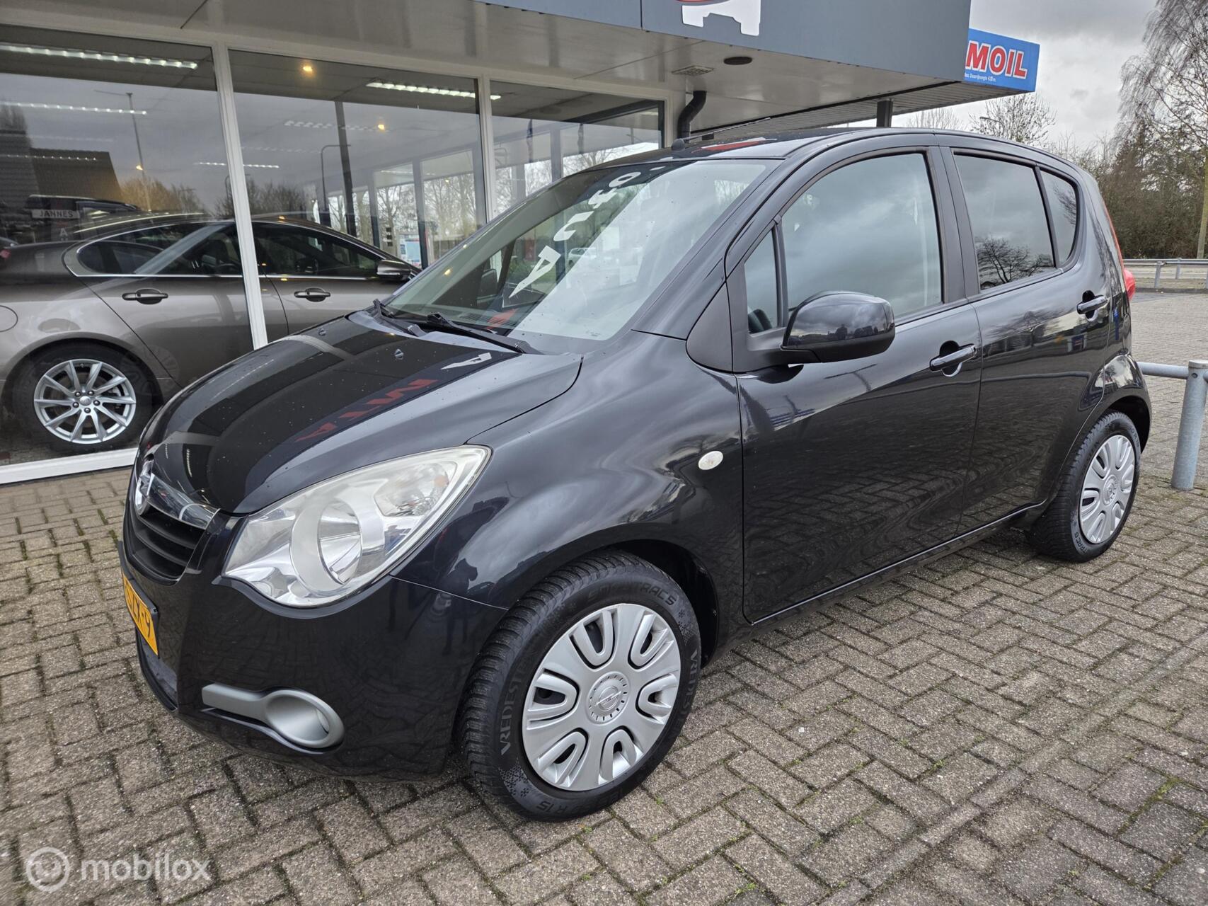 Foto van Opel Agila