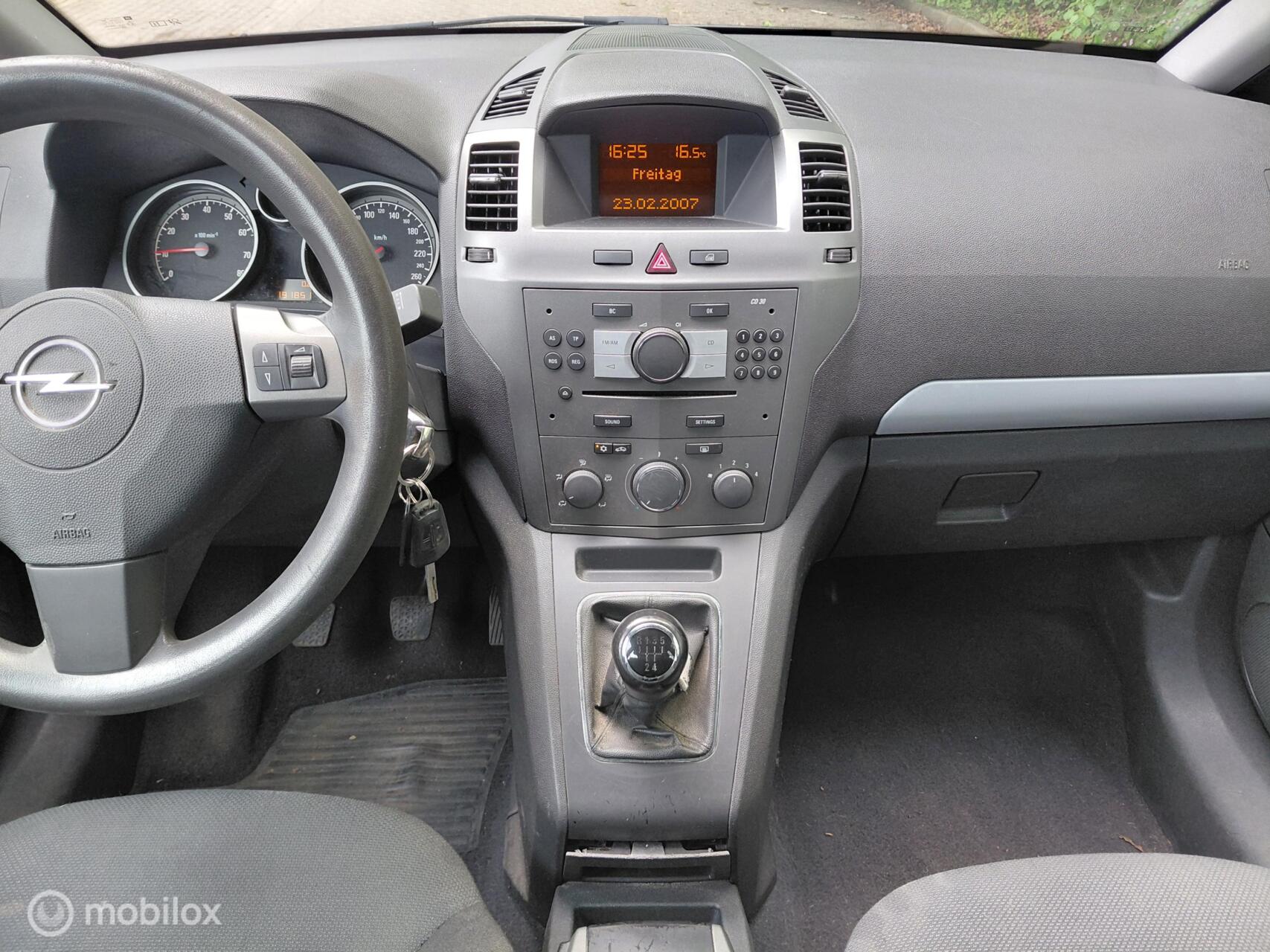 Foto van Opel Zafira