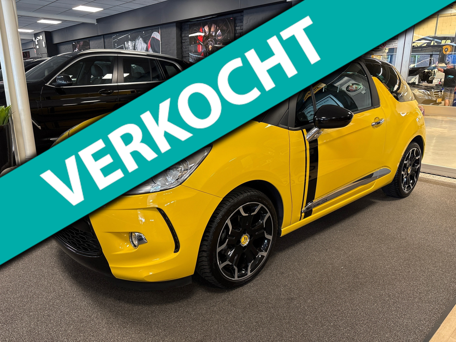 Citroen Ds3 1.2 VTi So Chic/leer/navi/stoel verwarming/clima/cruisec/boeken 2014 - voorkant