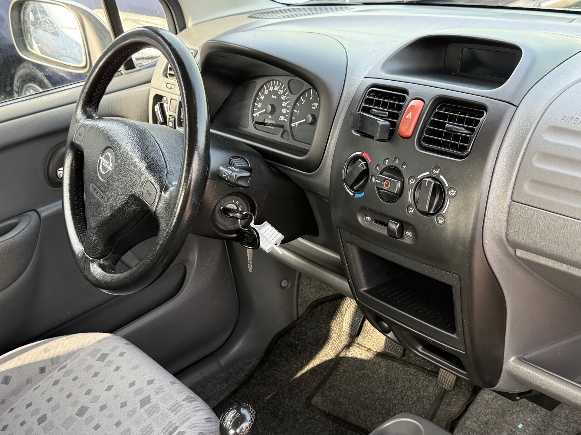 Foto van Opel Agila